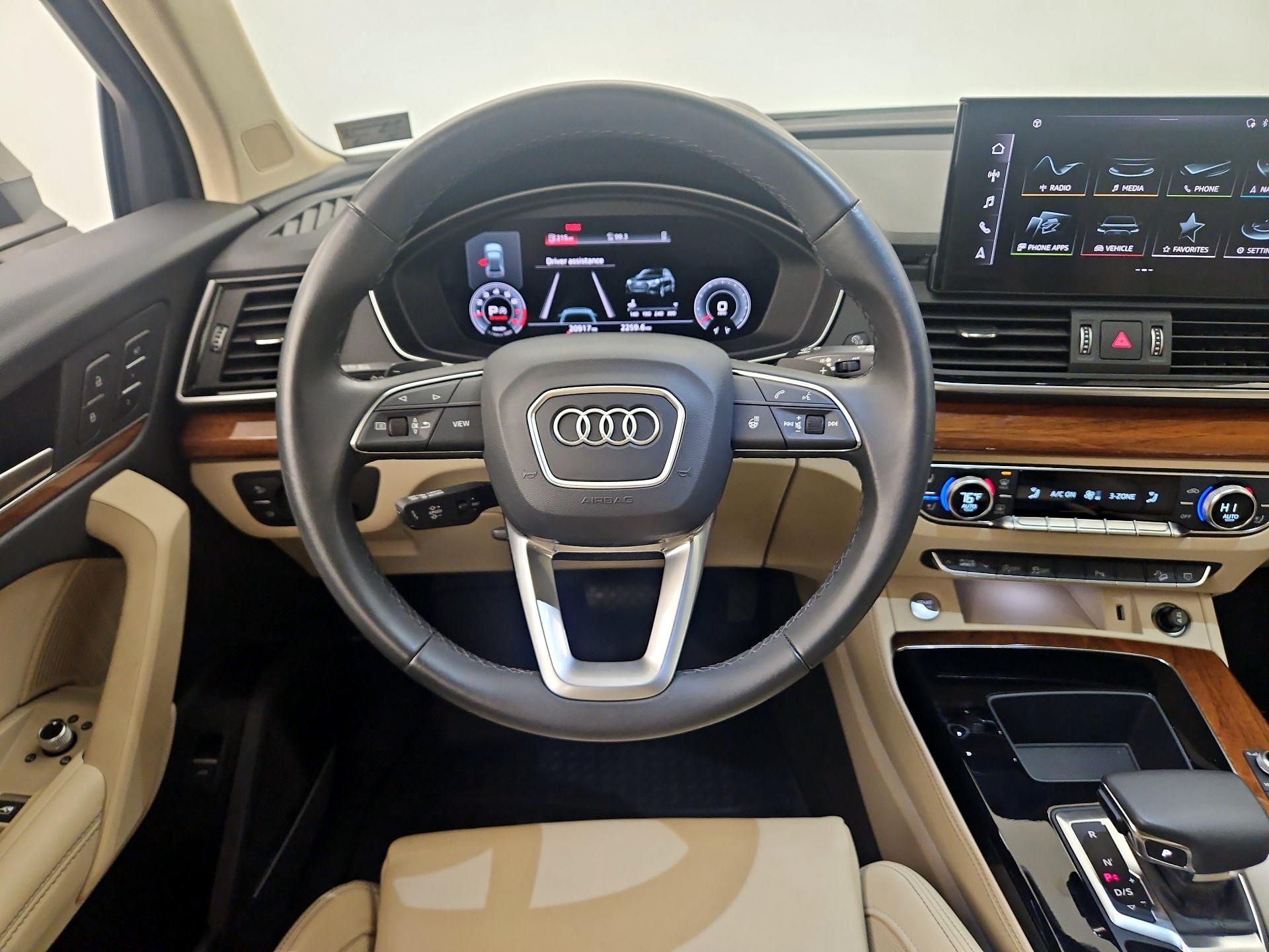 Thumbnail: 2023 Audi Q5 - 10