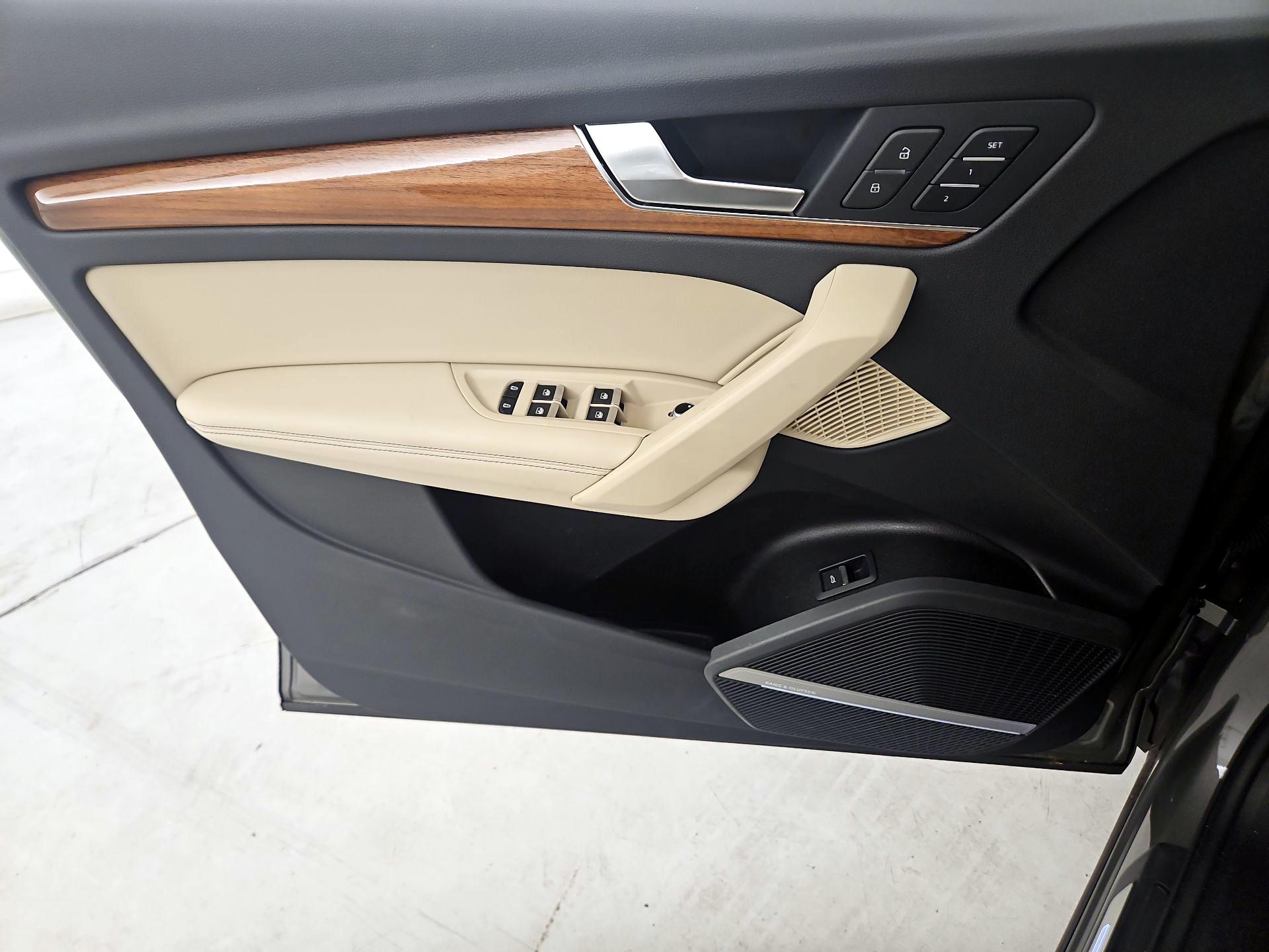 Thumbnail: 2023 Audi Q5 - 12