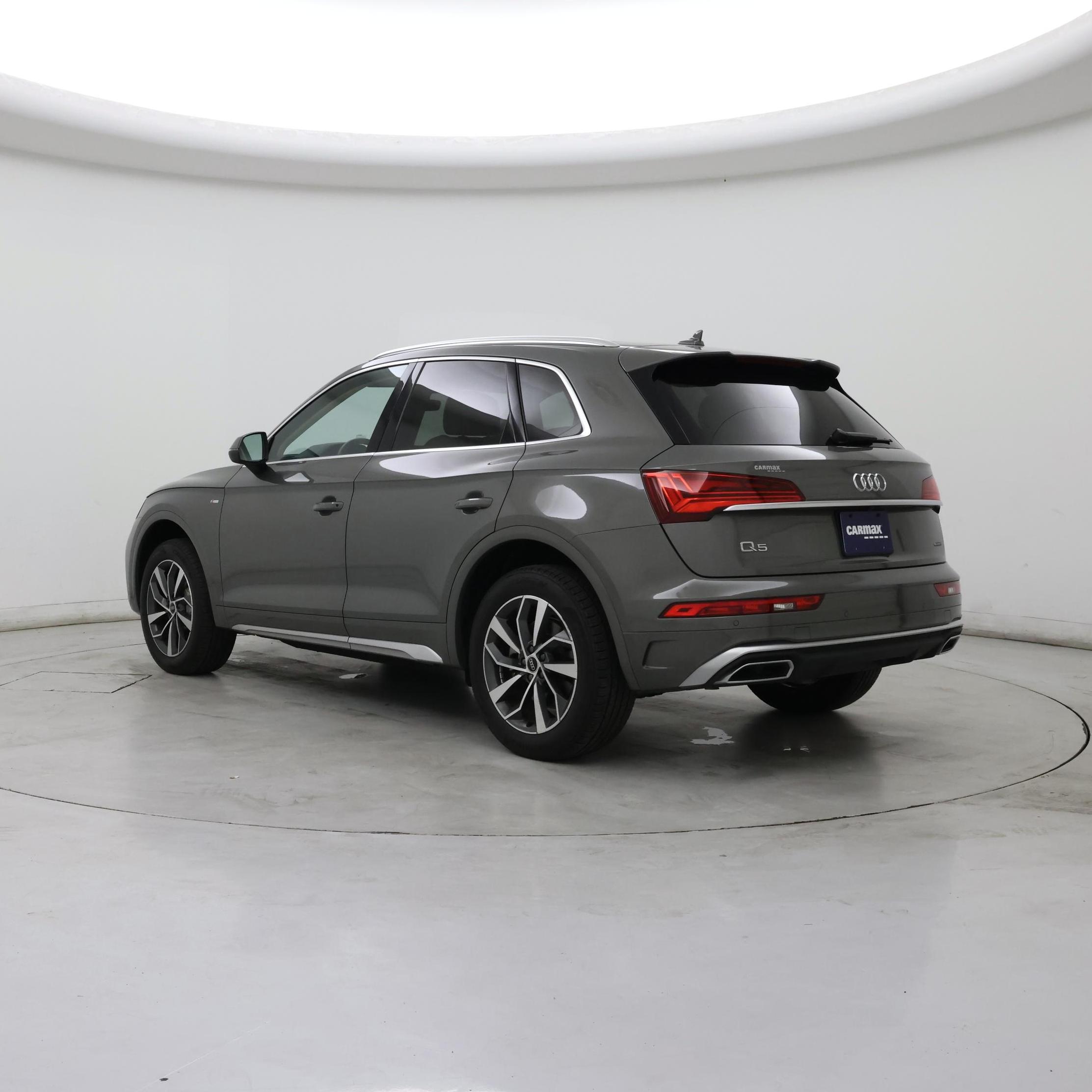 Thumbnail: 2023 Audi Q5 - 2