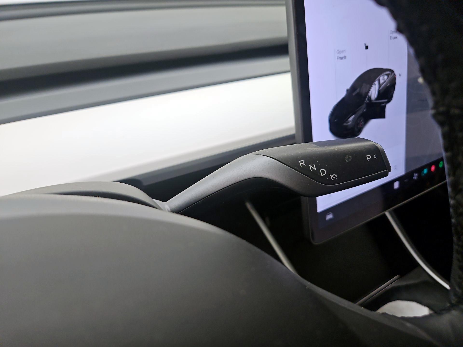 Thumbnail: 2020 Tesla Model 3 - 17