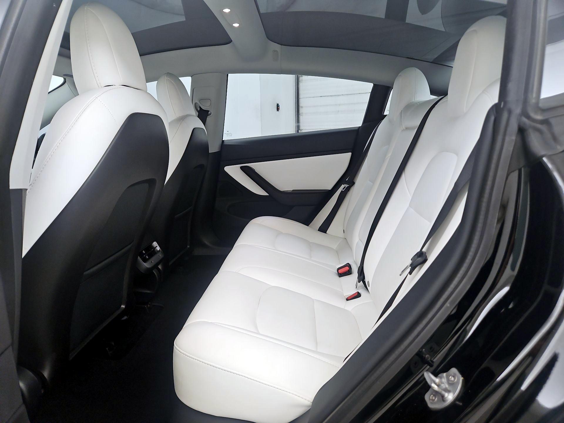 Thumbnail: 2020 Tesla Model 3 - 20