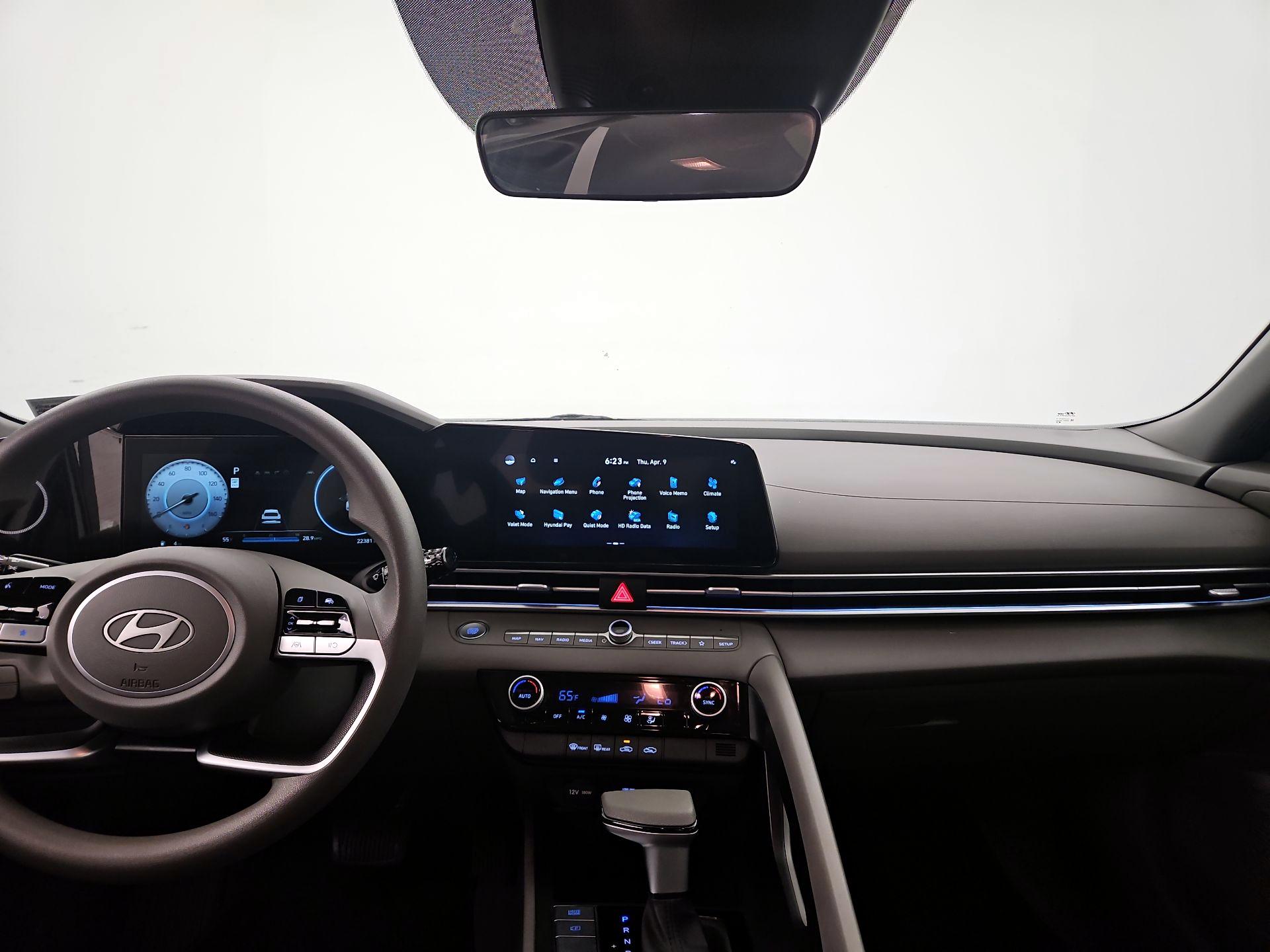 Thumbnail: 2024 Hyundai Elantra - 9