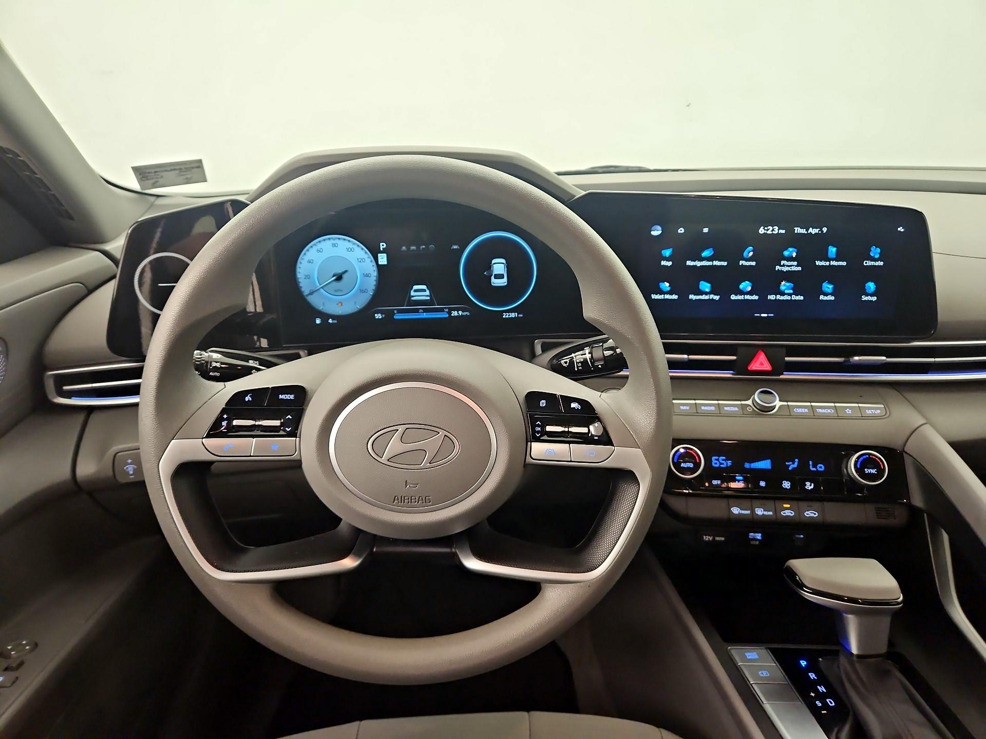 Thumbnail: 2024 Hyundai Elantra - 10