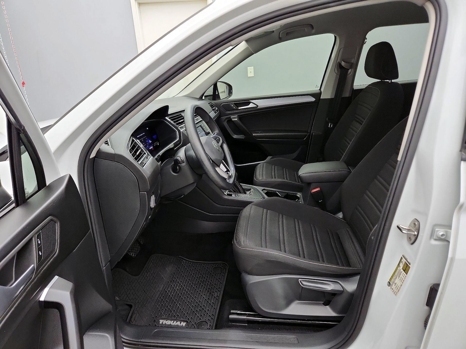 2022 Volkswagen Tiguan S - Photo 12