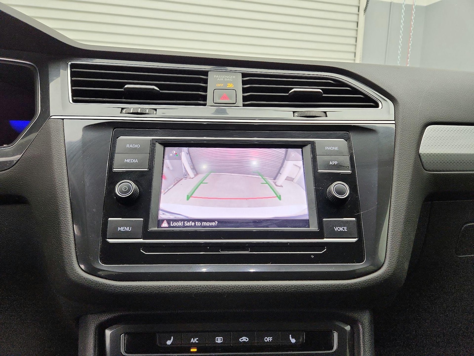 2022 Volkswagen Tiguan S - Photo 15