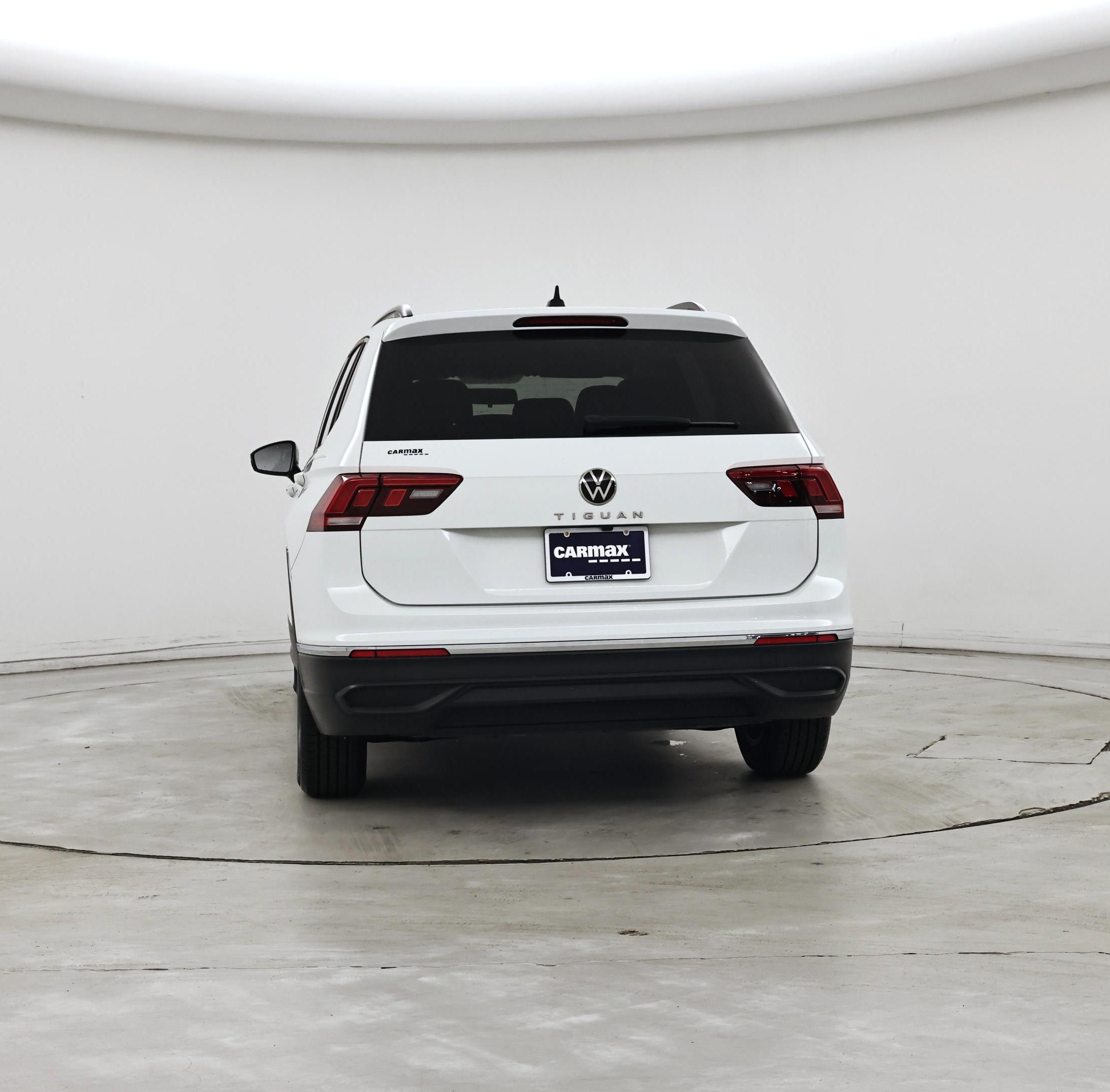 Thumbnail: 2022 Volkswagen Tiguan - 6
