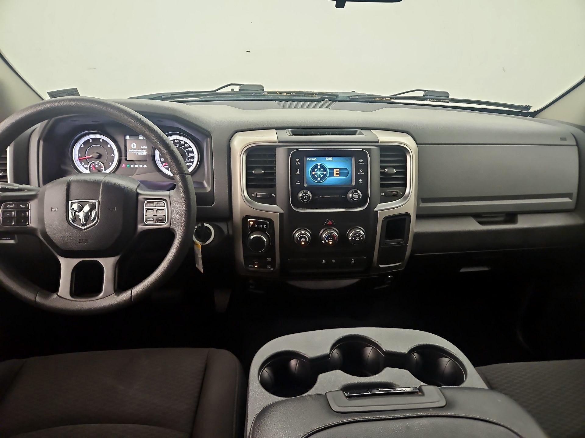 Thumbnail: 2019 RAM 1500 Classic - 9