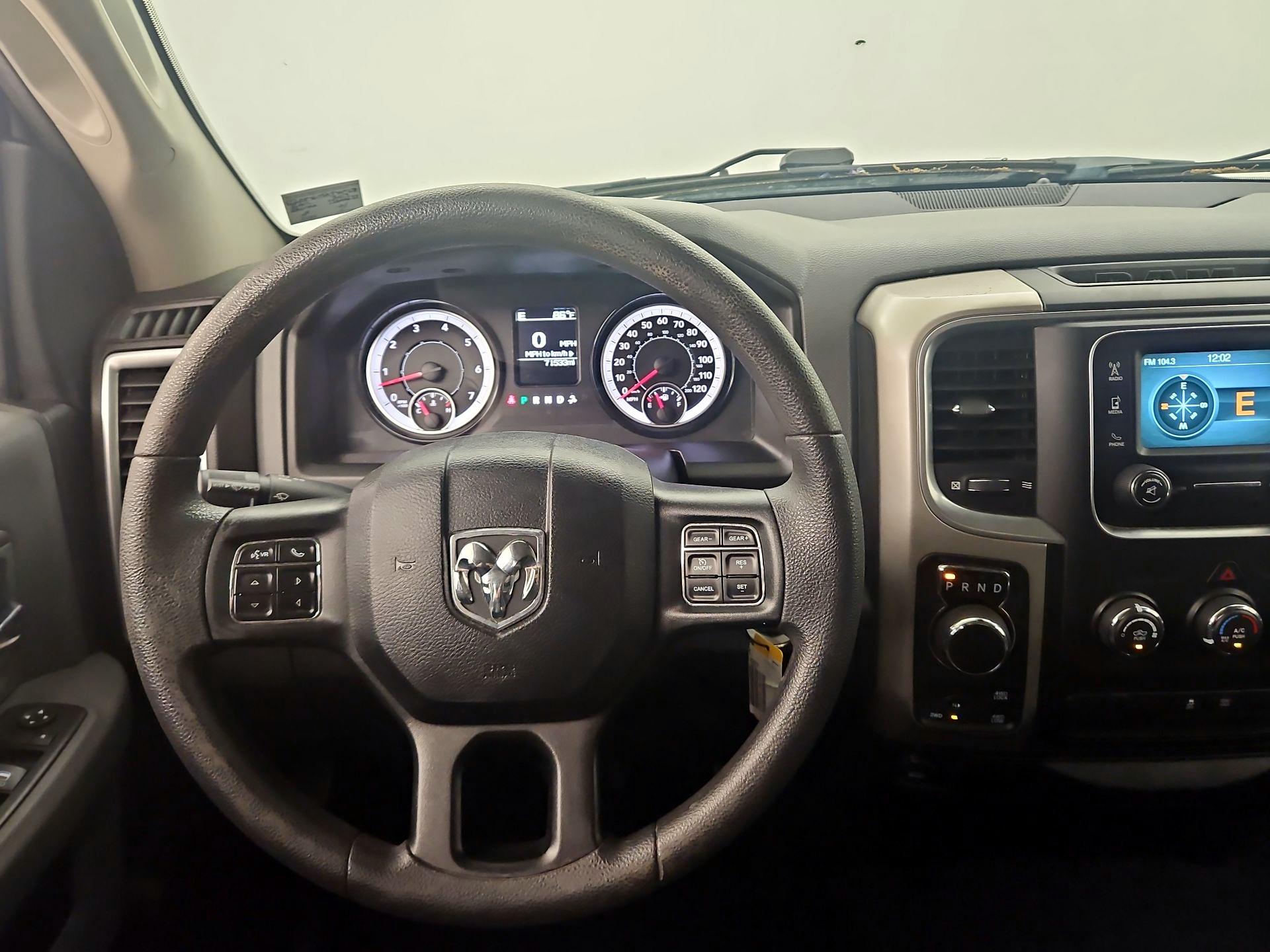 Thumbnail: 2019 RAM 1500 Classic - 10