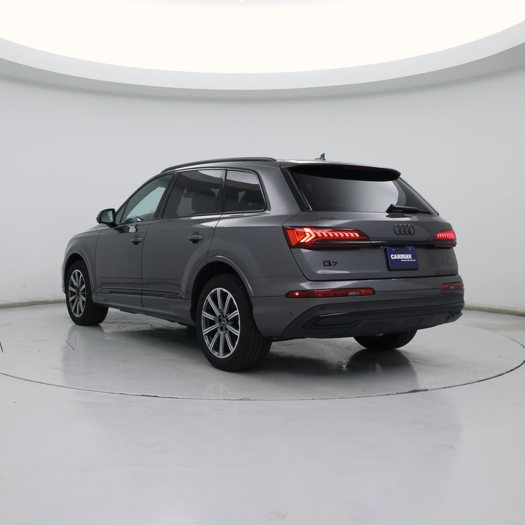 Thumbnail: 2023 Audi Q7 - 2
