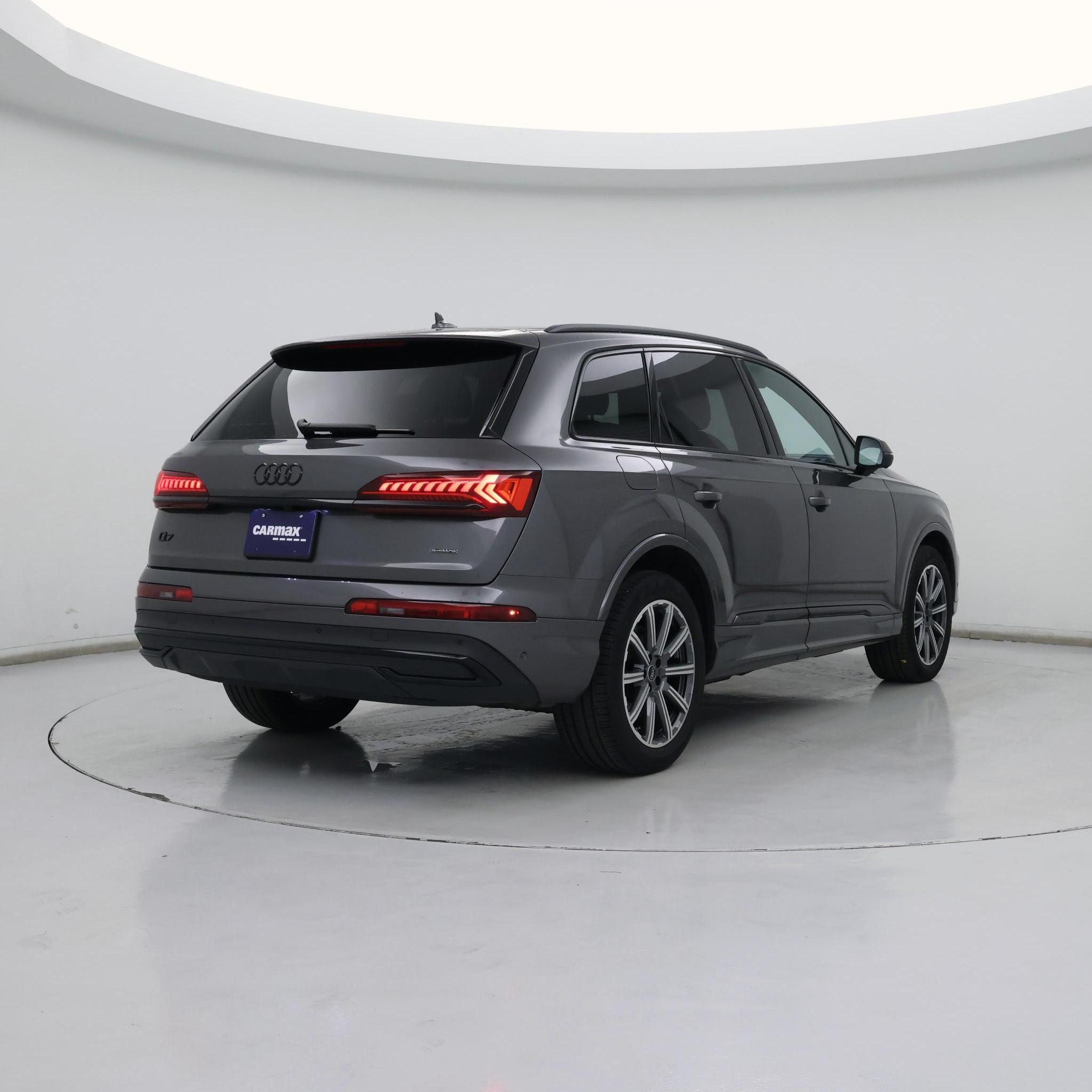 Thumbnail: 2023 Audi Q7 - 8