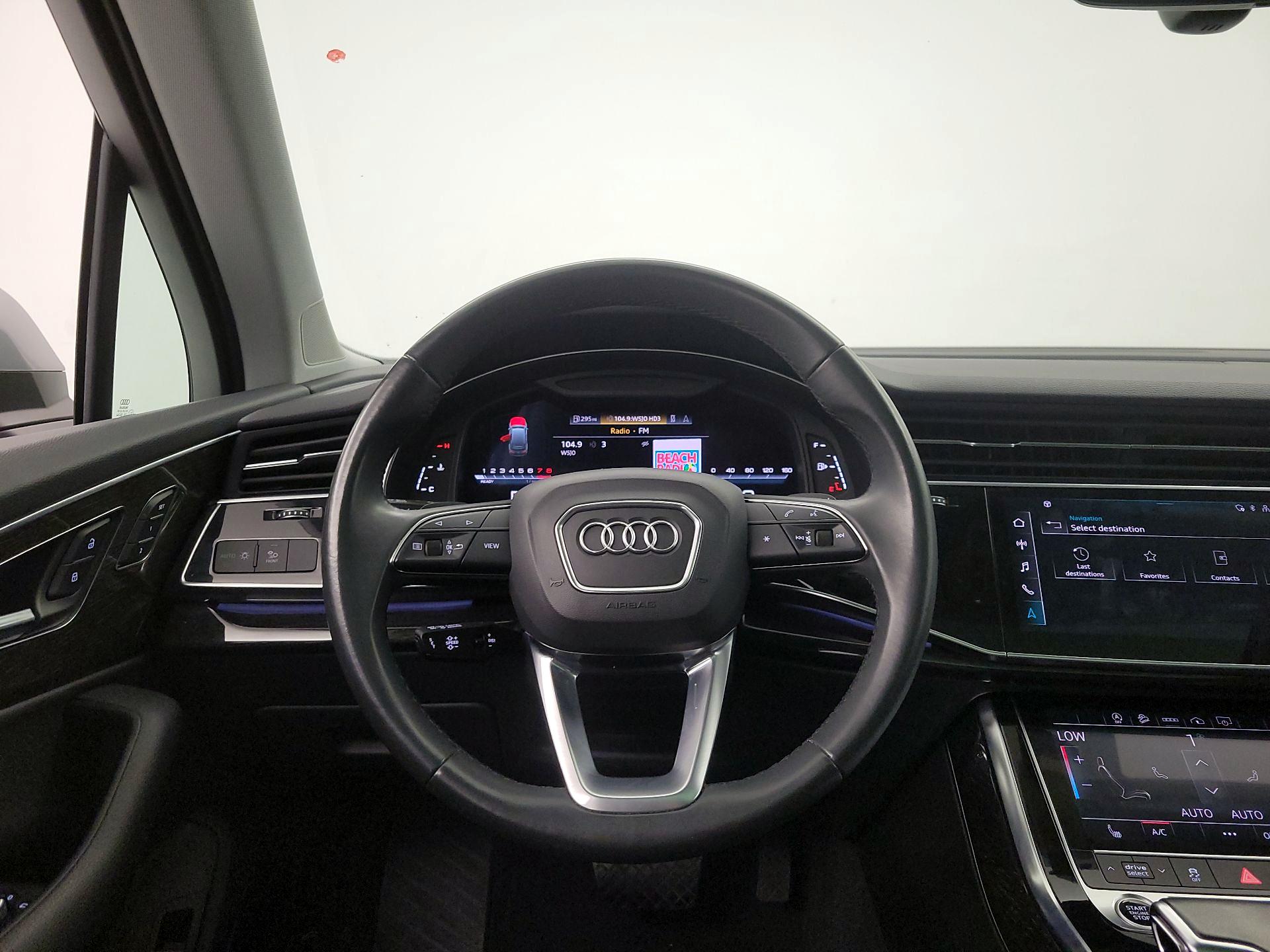 Thumbnail: 2022 Audi Q7 - 10