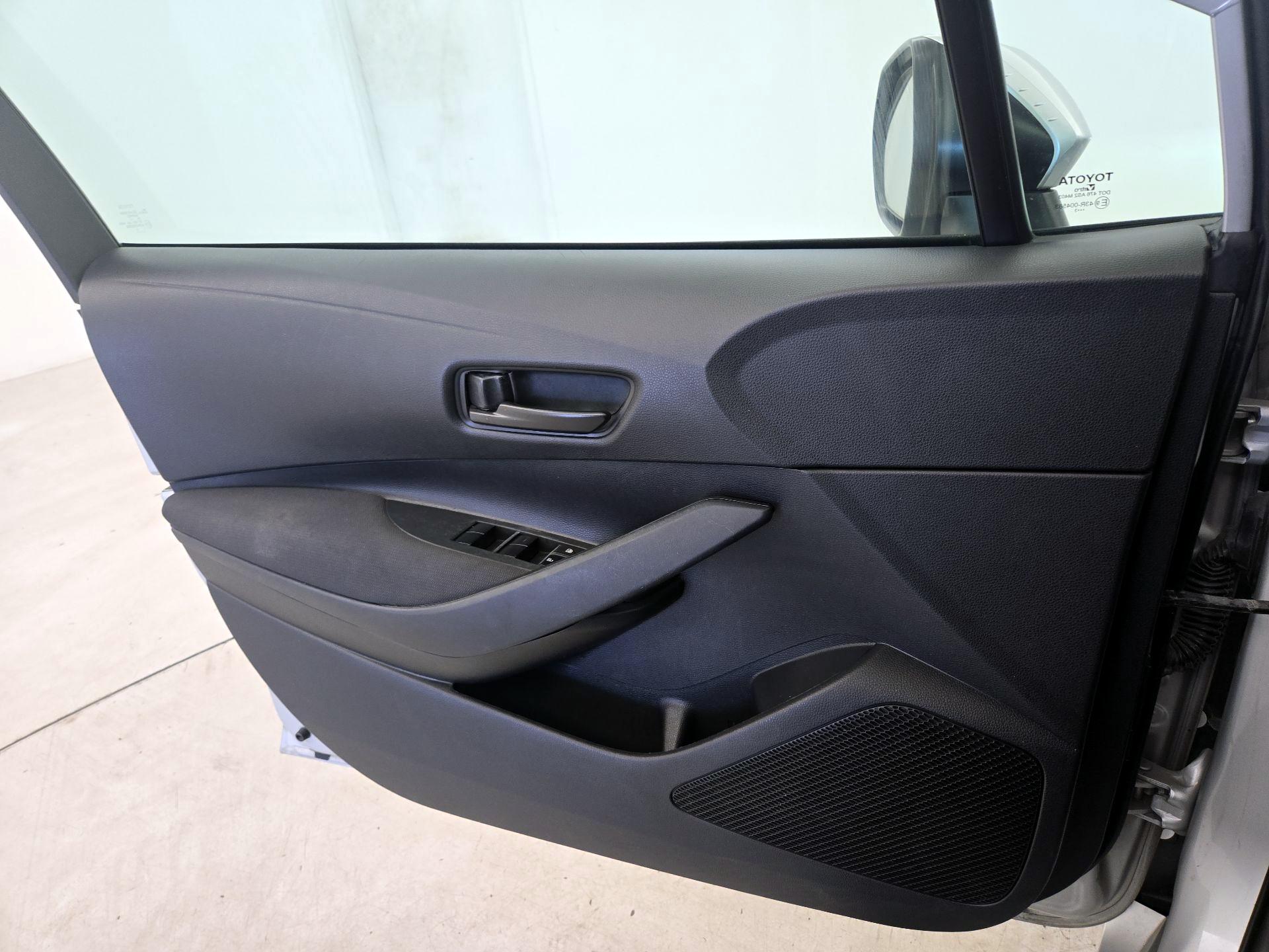 Thumbnail: 2023 Toyota Corolla - 12