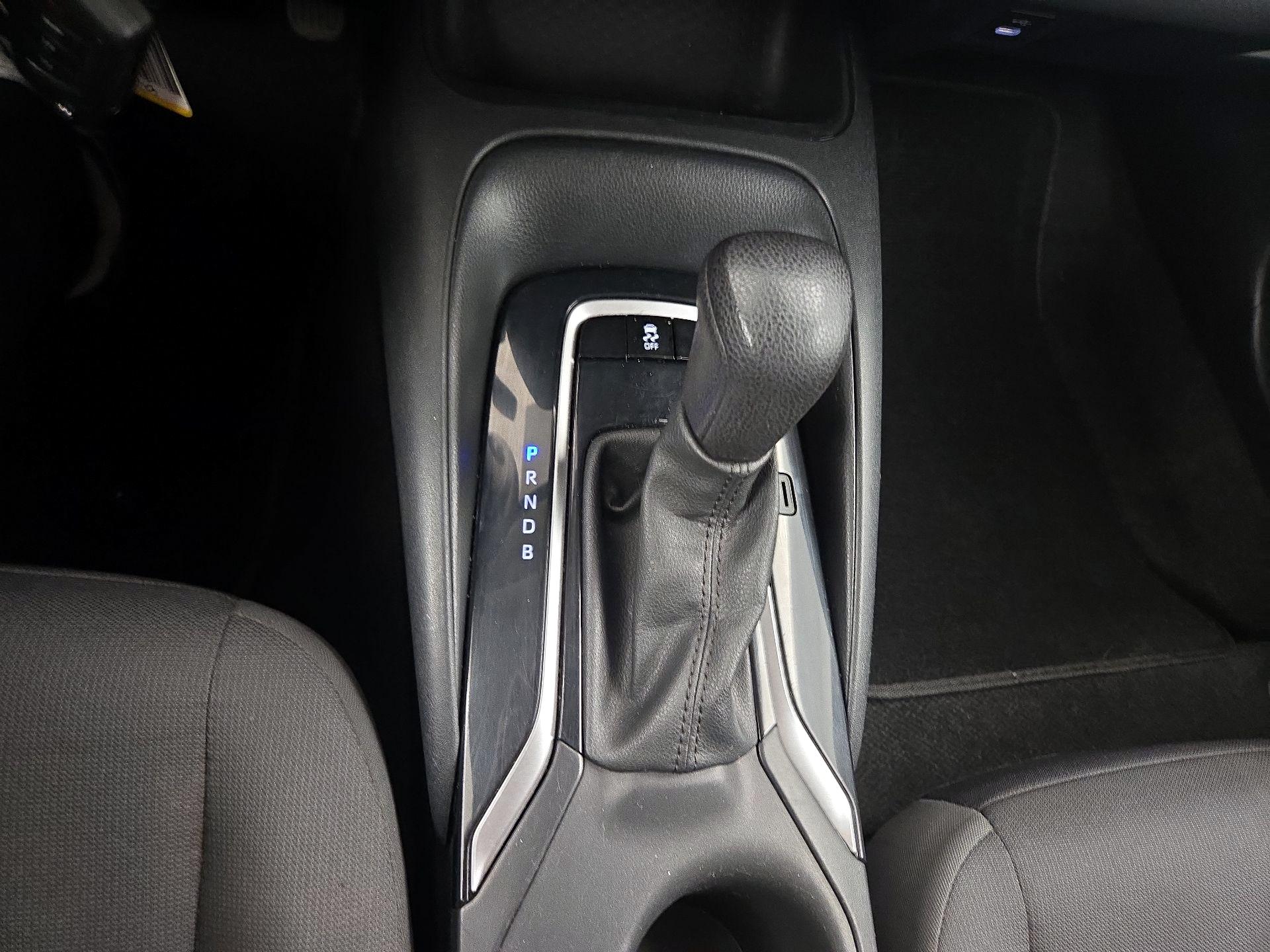 Thumbnail: 2023 Toyota Corolla - 17