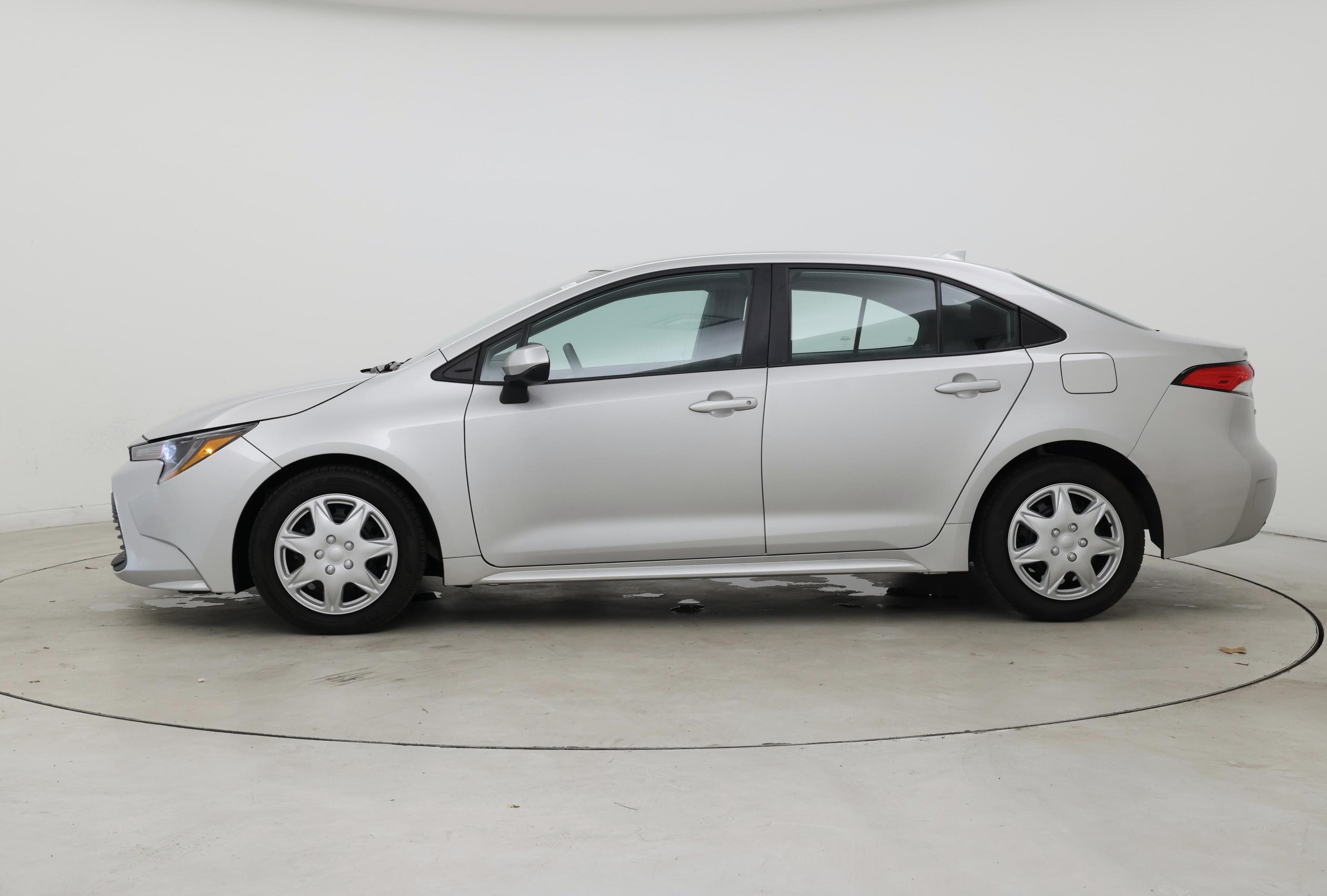 Thumbnail: 2023 Toyota Corolla - 3