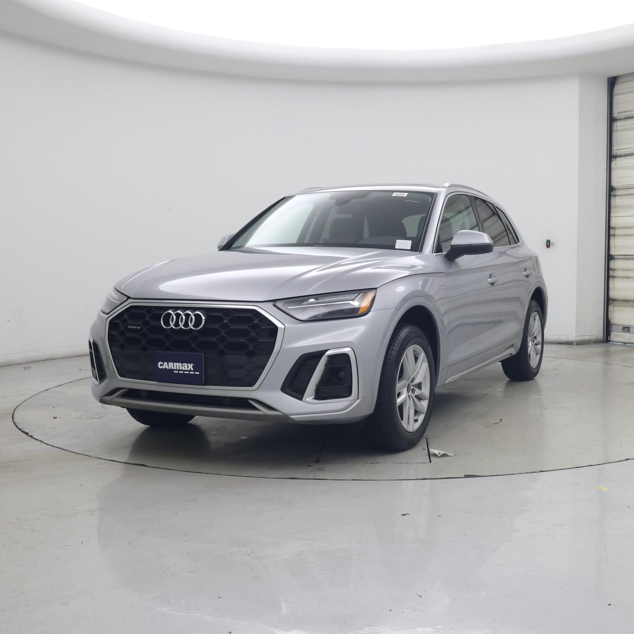 Thumbnail: 2023 Audi Q5 - 4