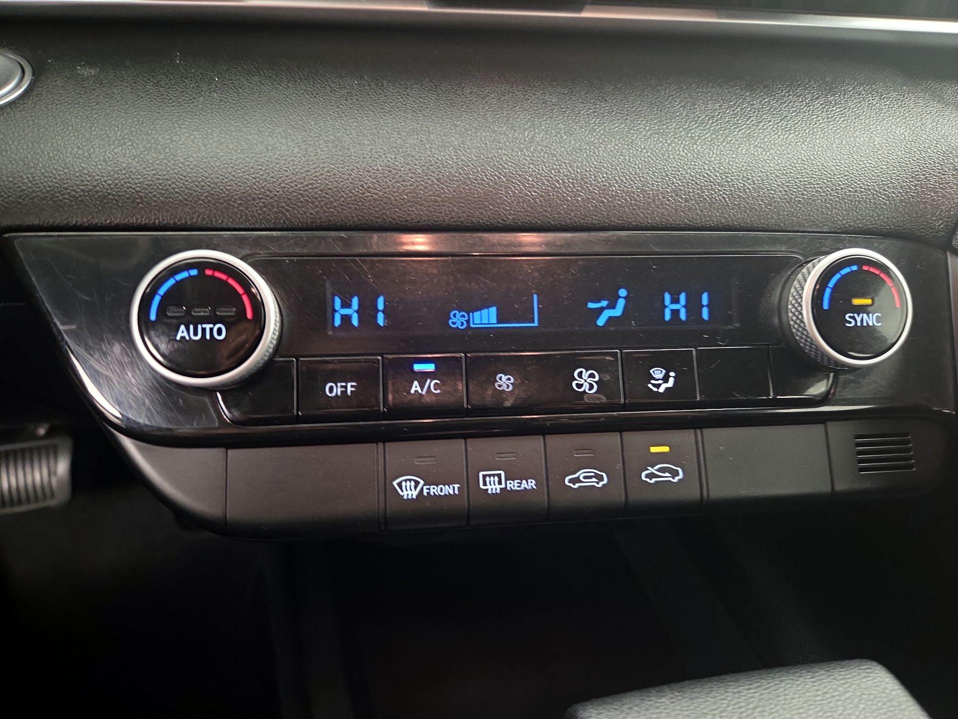 Thumbnail: 2021 Hyundai Elantra - 16