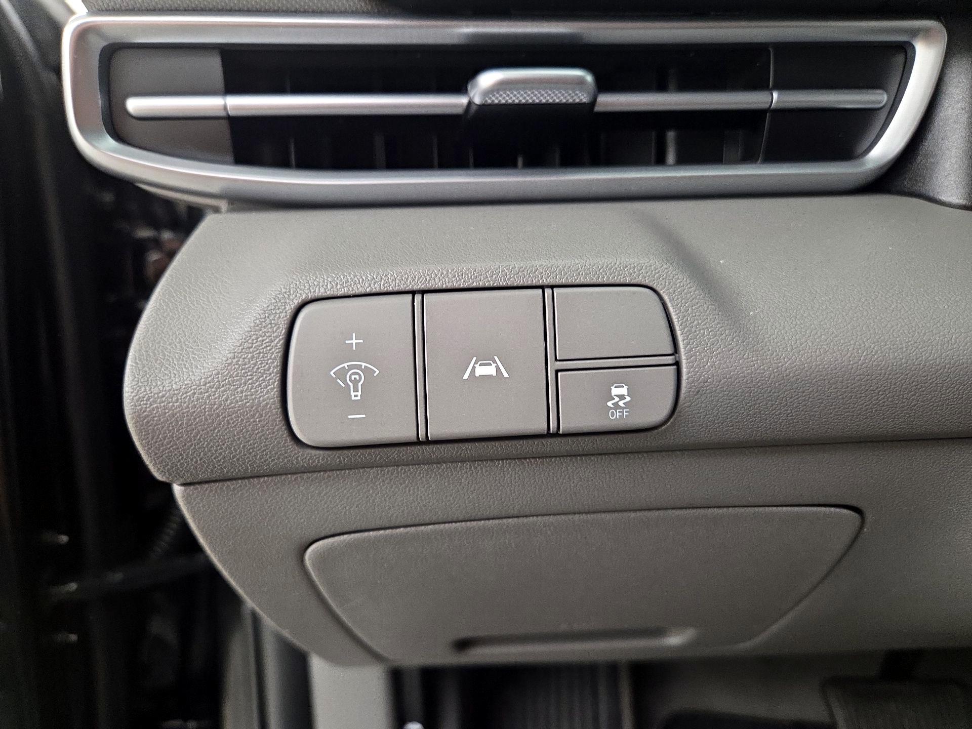 Thumbnail: 2023 Hyundai Elantra - 13