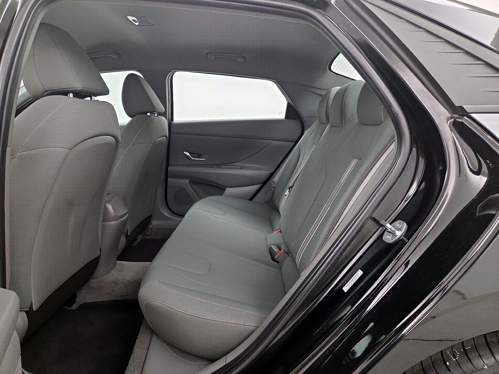 Thumbnail: 2023 Hyundai Elantra - 20