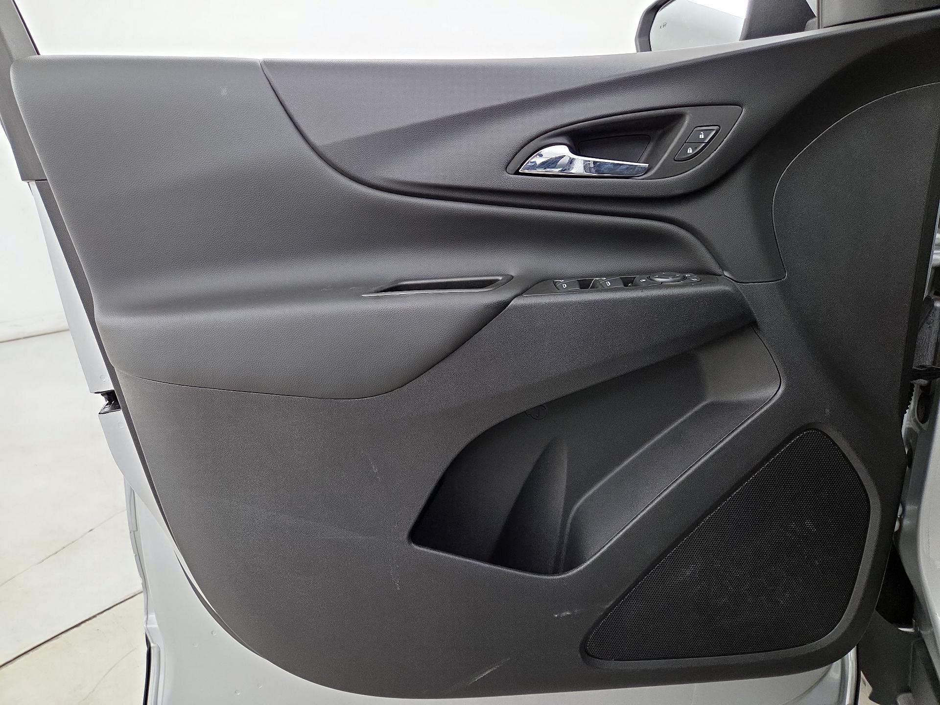 Thumbnail: 2022 Chevrolet Equinox - 12