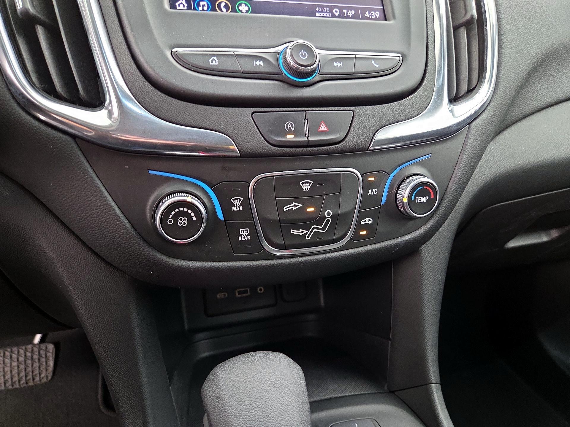 Thumbnail: 2022 Chevrolet Equinox - 16