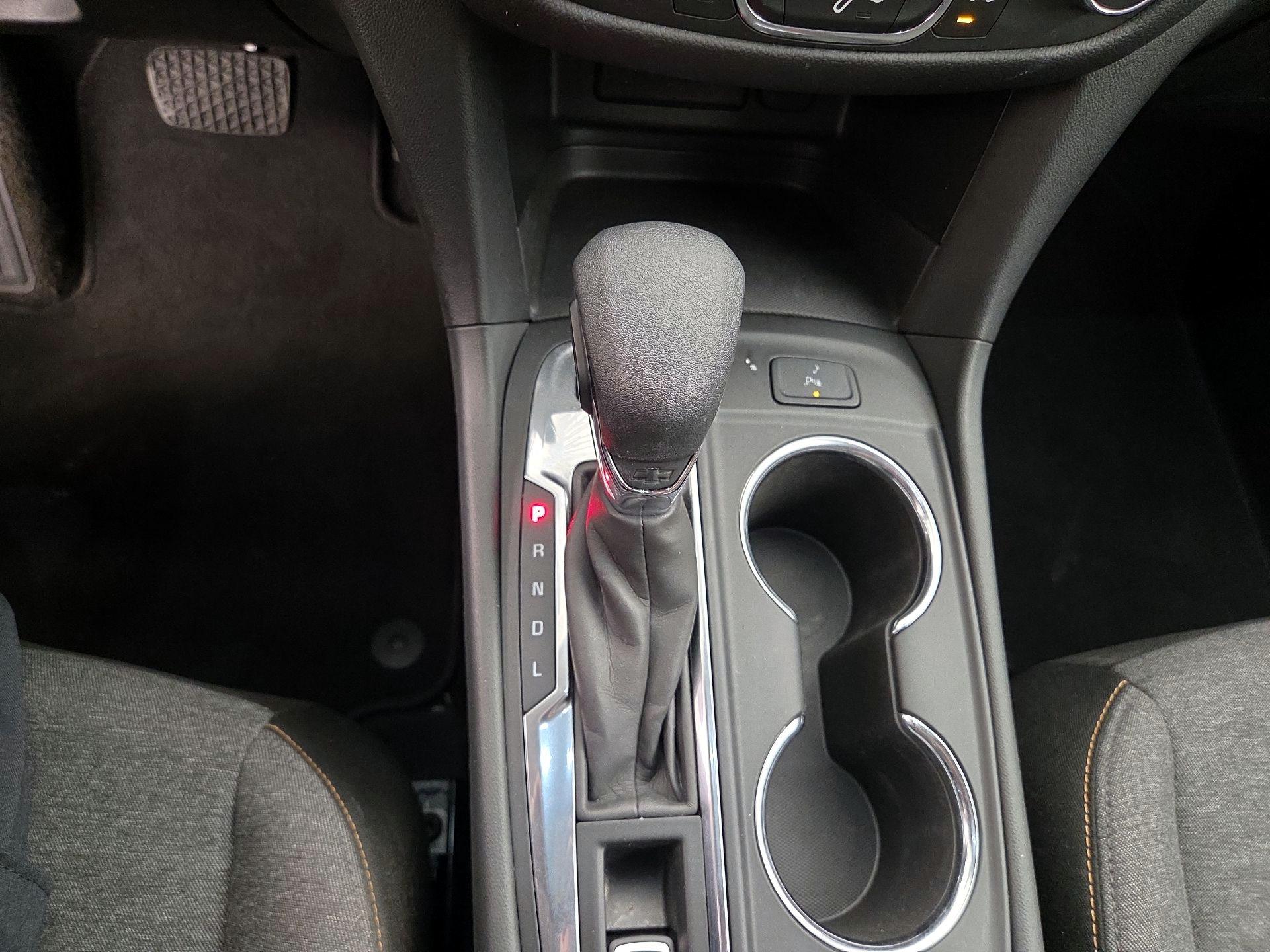 Thumbnail: 2022 Chevrolet Equinox - 17