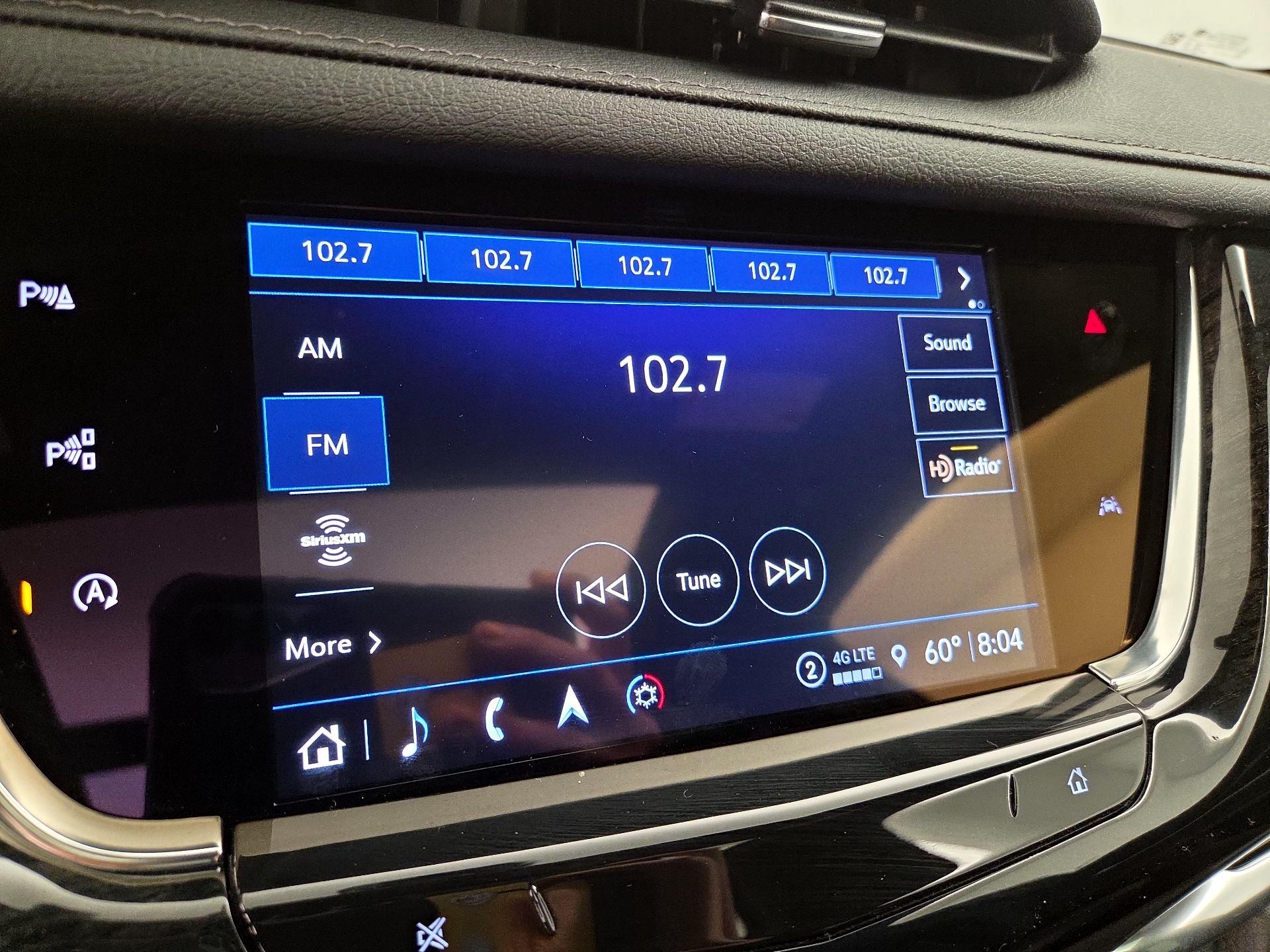 Thumbnail: 2023 Cadillac XT6 - 15