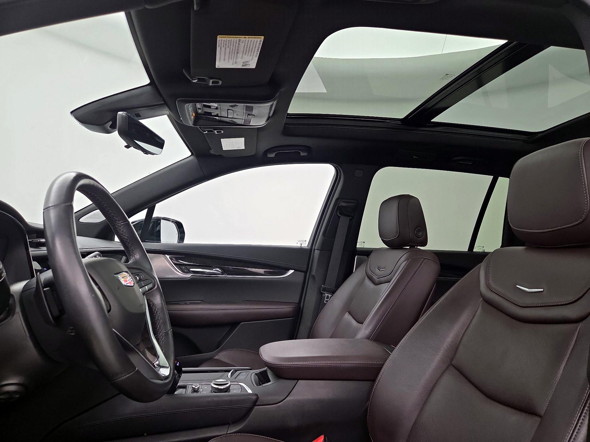 Thumbnail: 2023 Cadillac XT6 - 19