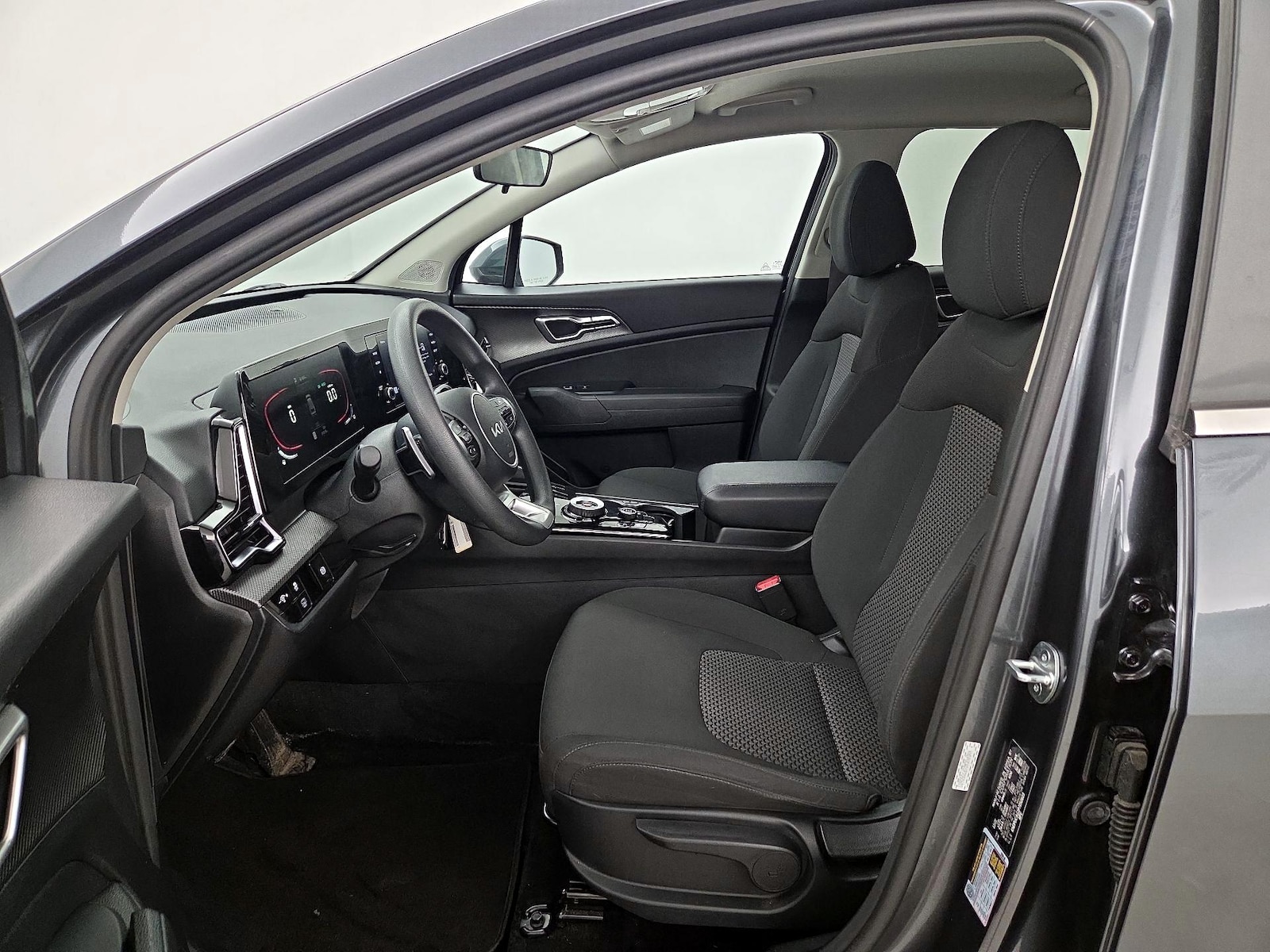 2023 Kia Sportage LX Hybrid - Photo 12