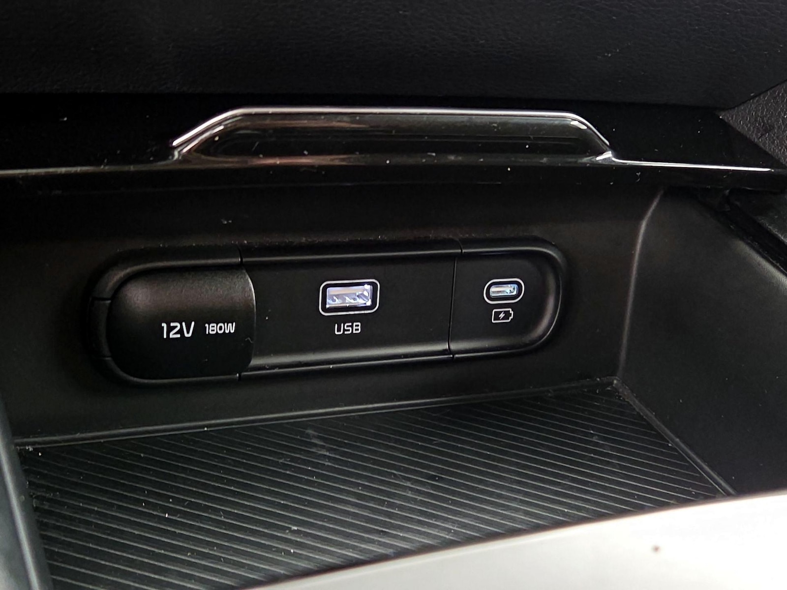 2023 Kia Sportage LX Hybrid - Photo 19