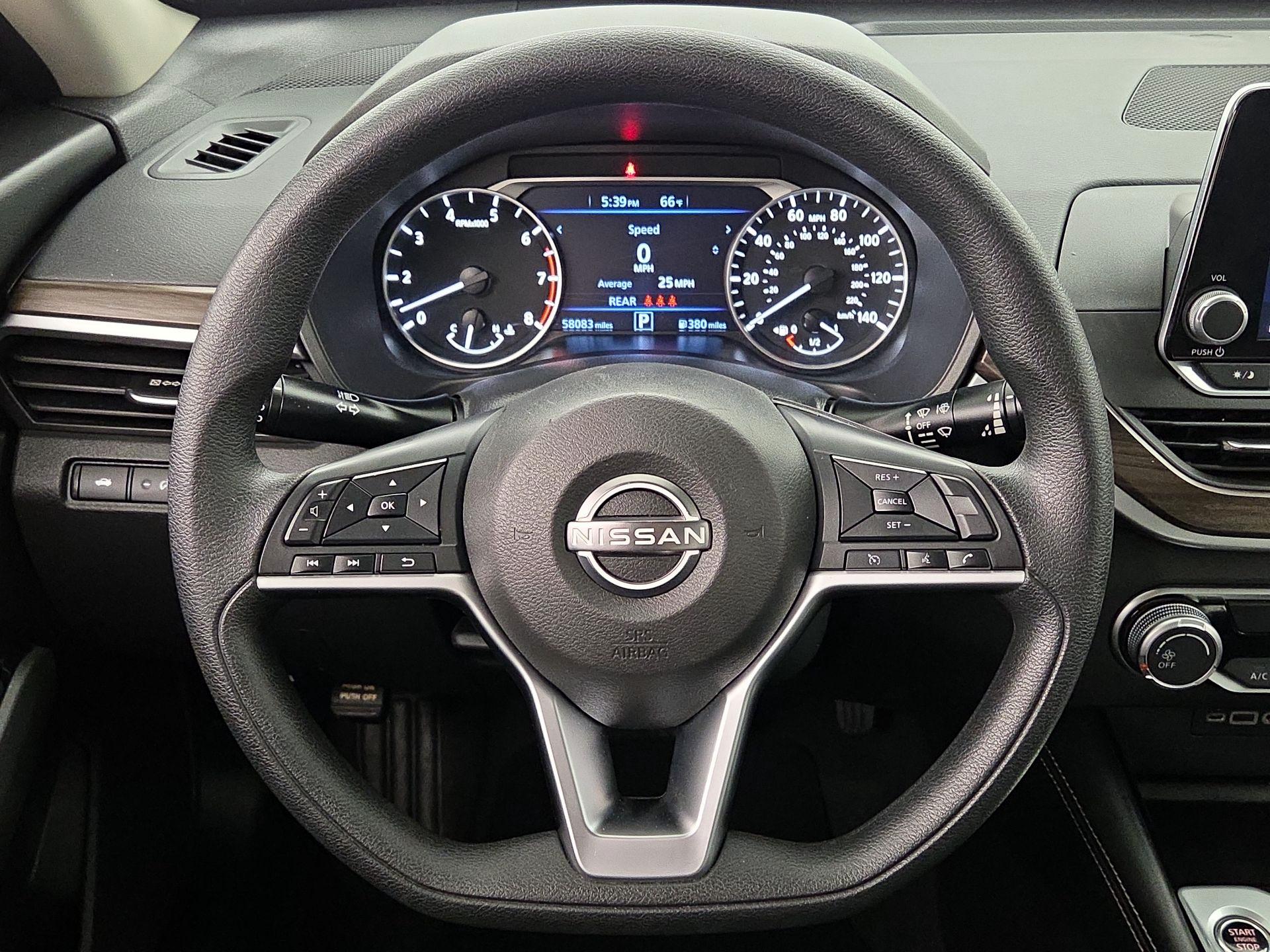 Thumbnail: 2023 Nissan Altima - 10