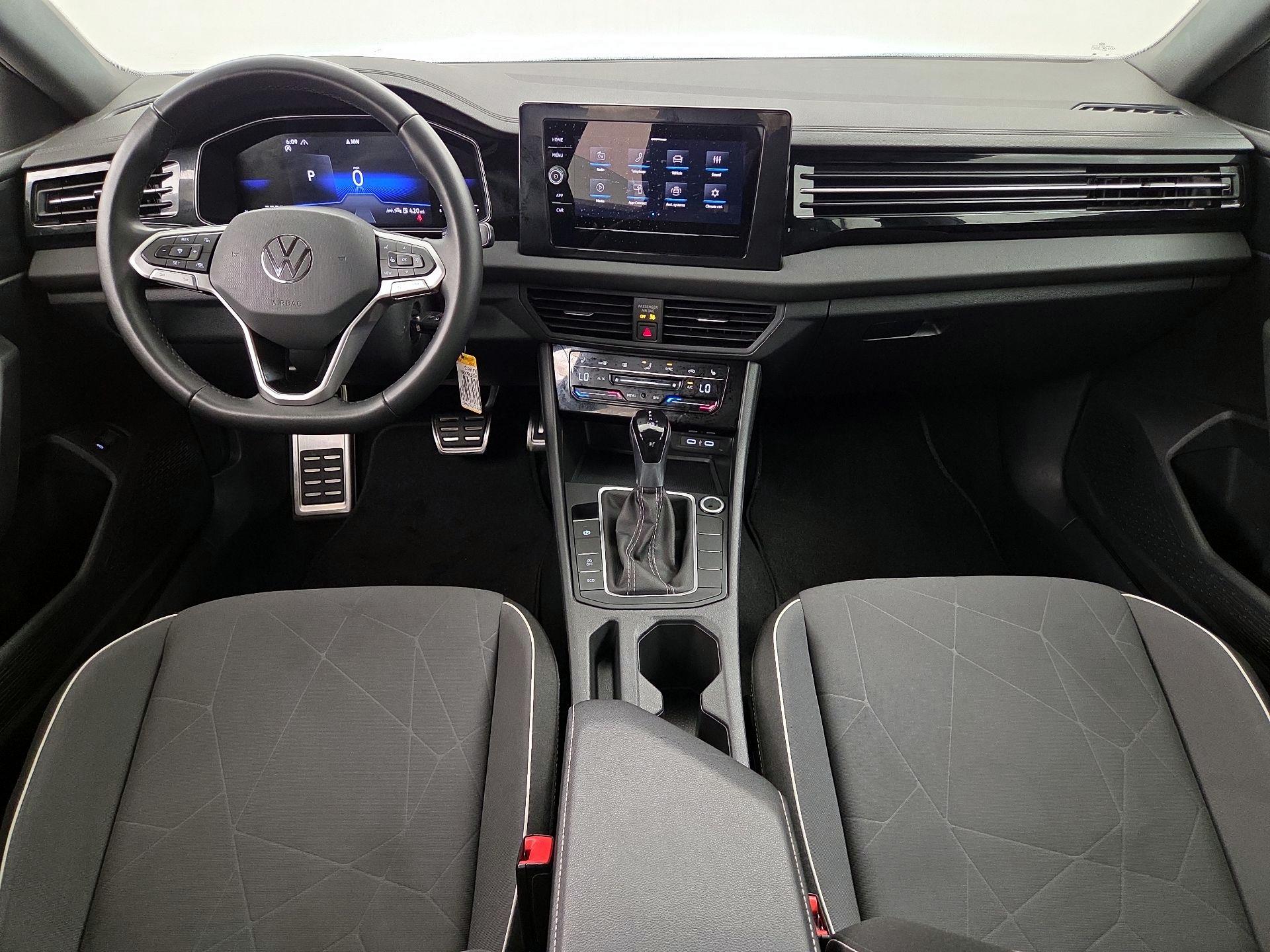 Thumbnail: 2025 Volkswagen Jetta - 9