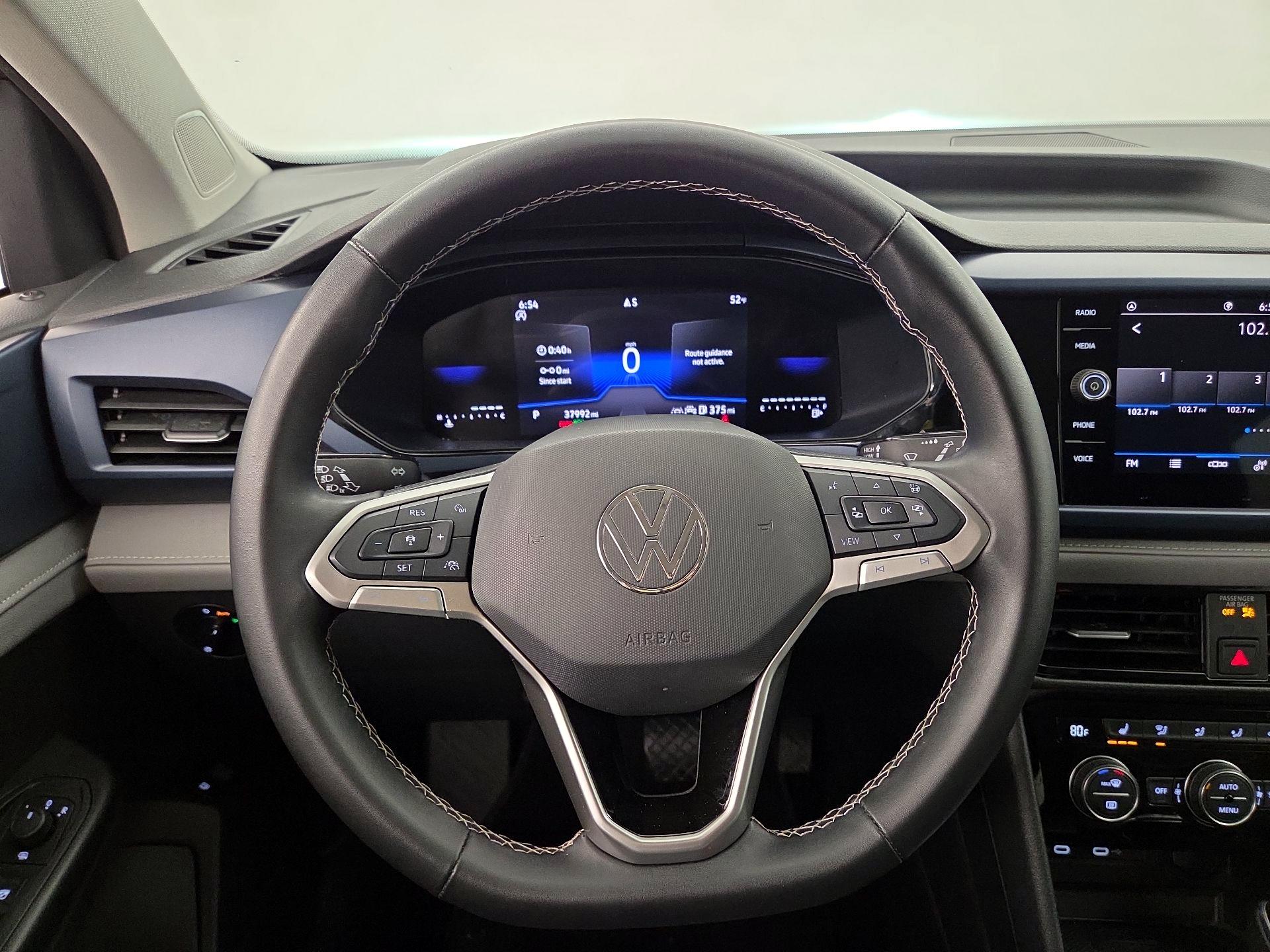 Thumbnail: 2024 Volkswagen Taos - 10