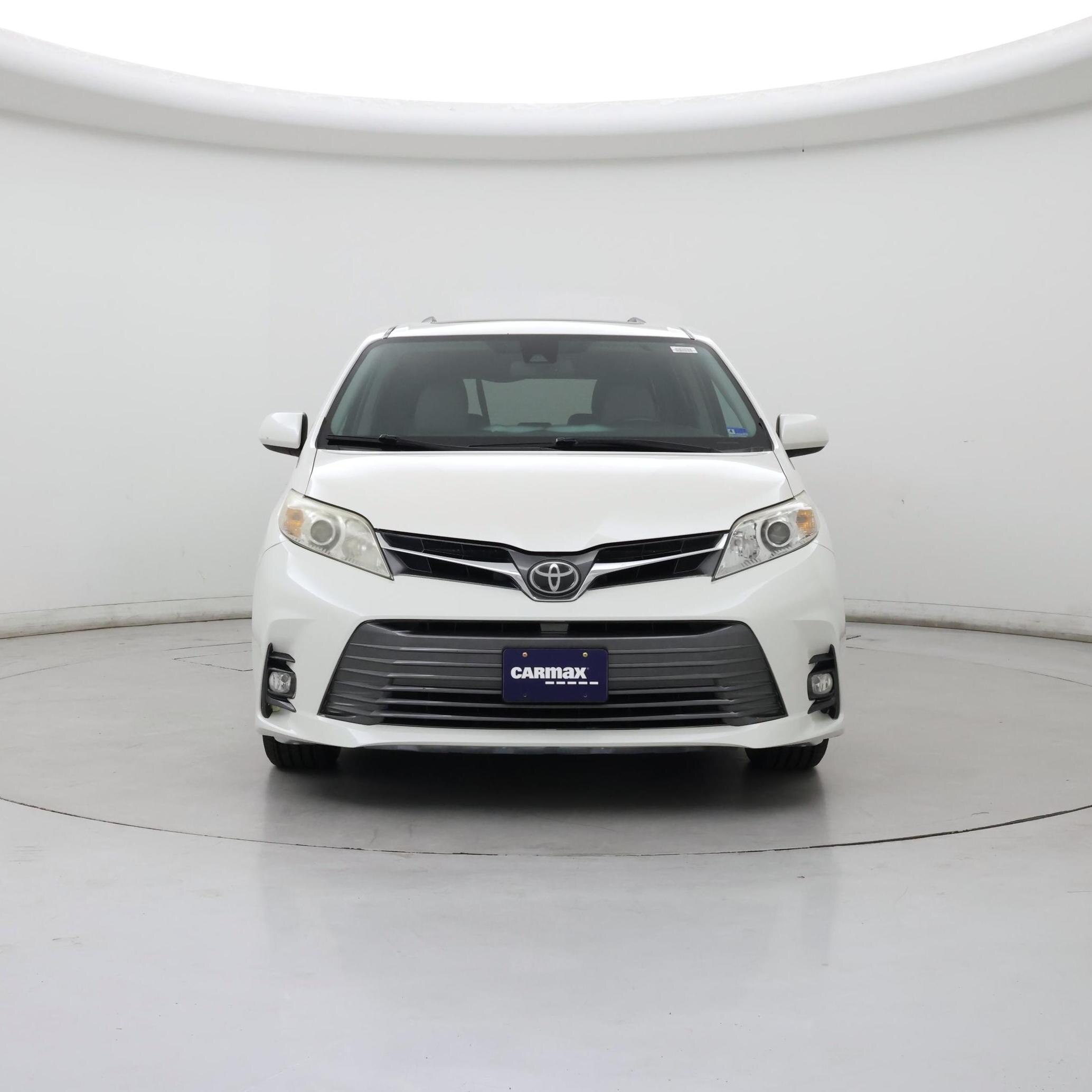 Thumbnail: 2018 Toyota Sienna - 5