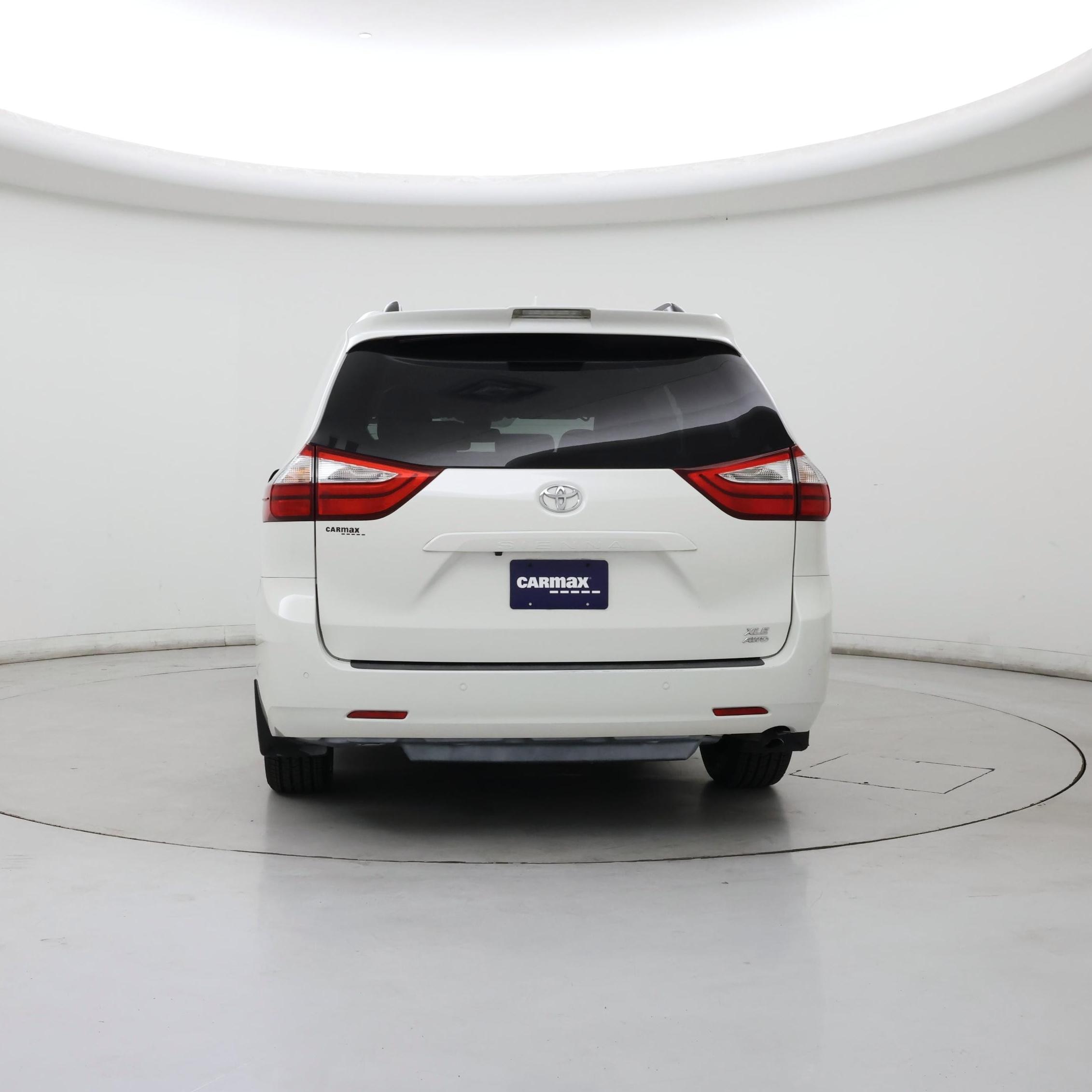 Thumbnail: 2018 Toyota Sienna - 6