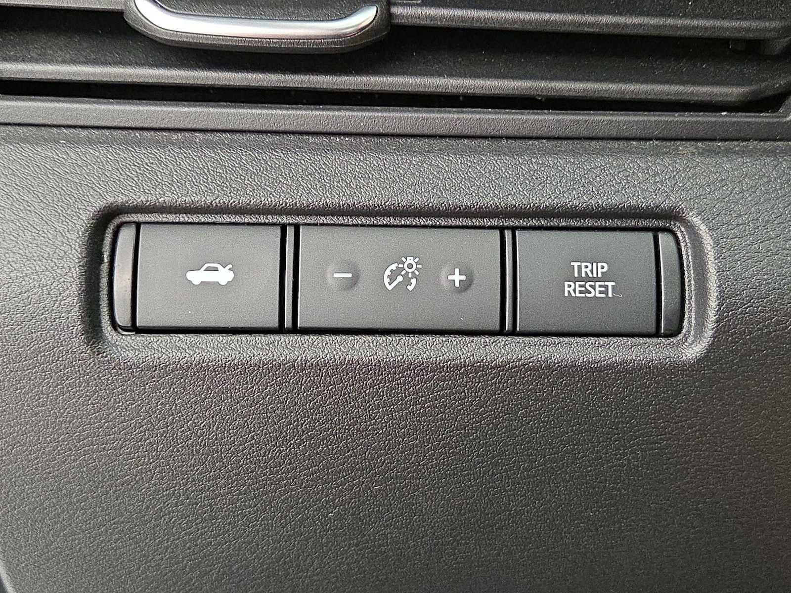 2024 Nissan Altima SR - Photo 14