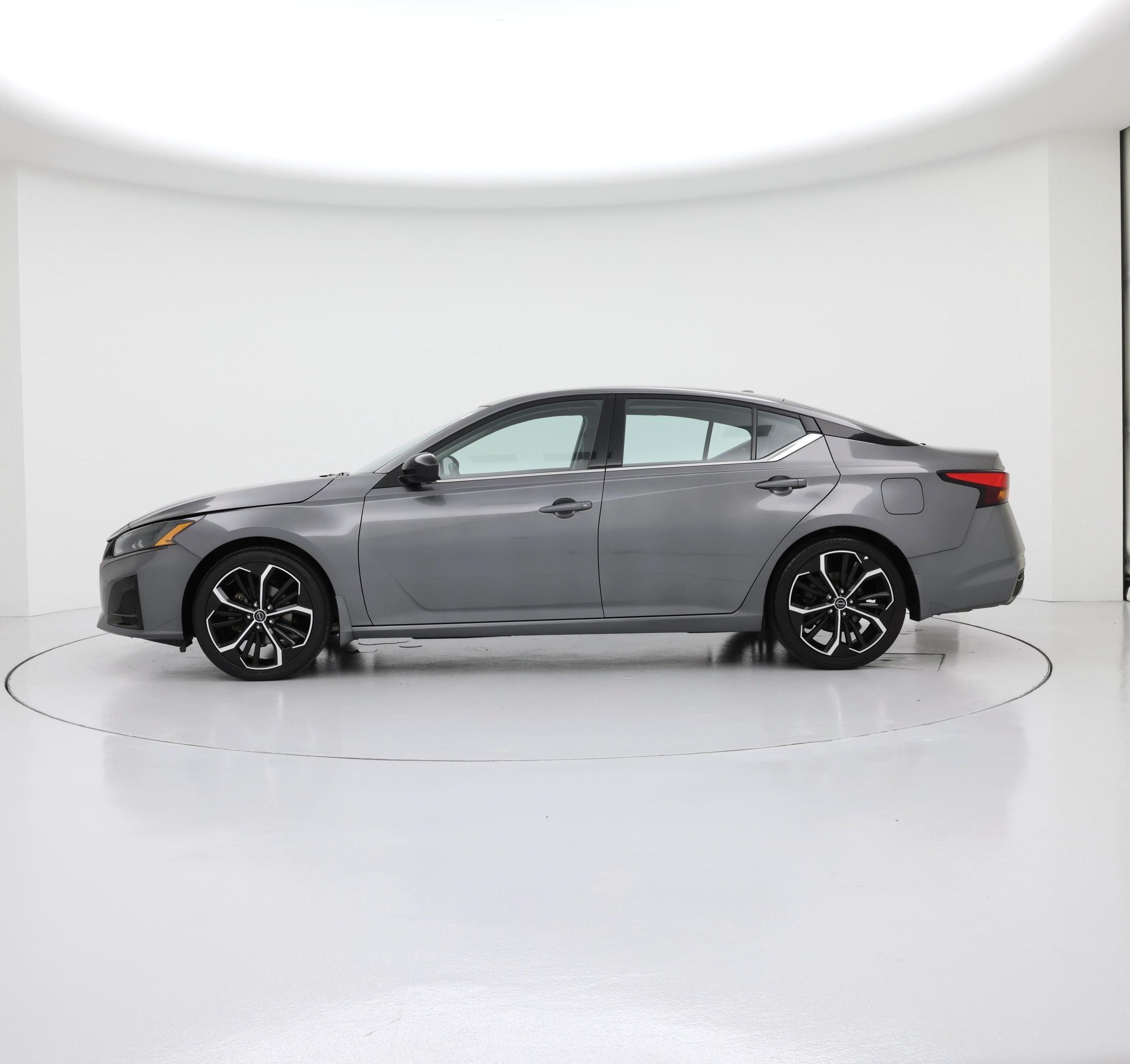 Thumbnail: 2024 Nissan Altima - 3