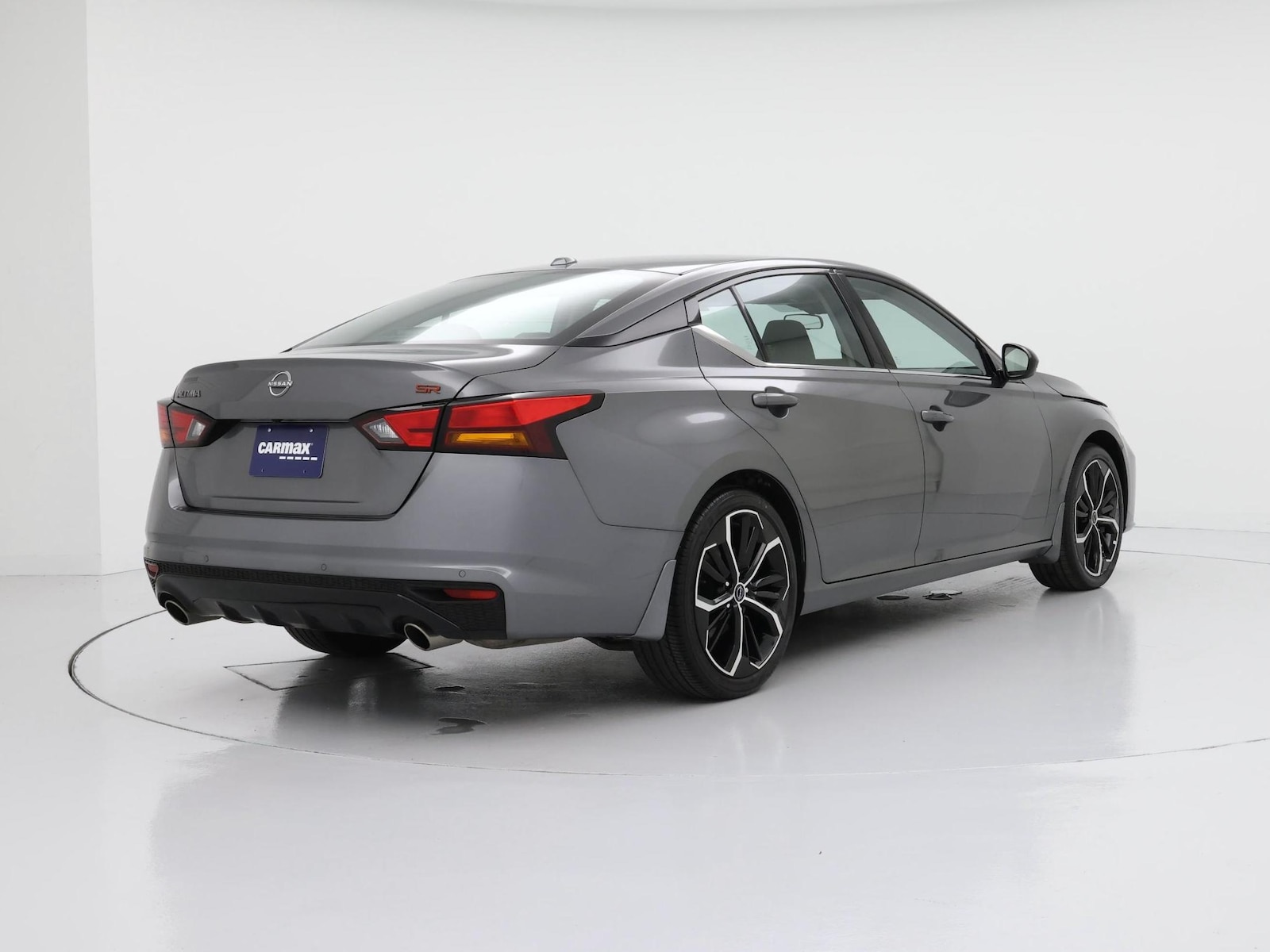 2024 Nissan Altima SR - Photo 9