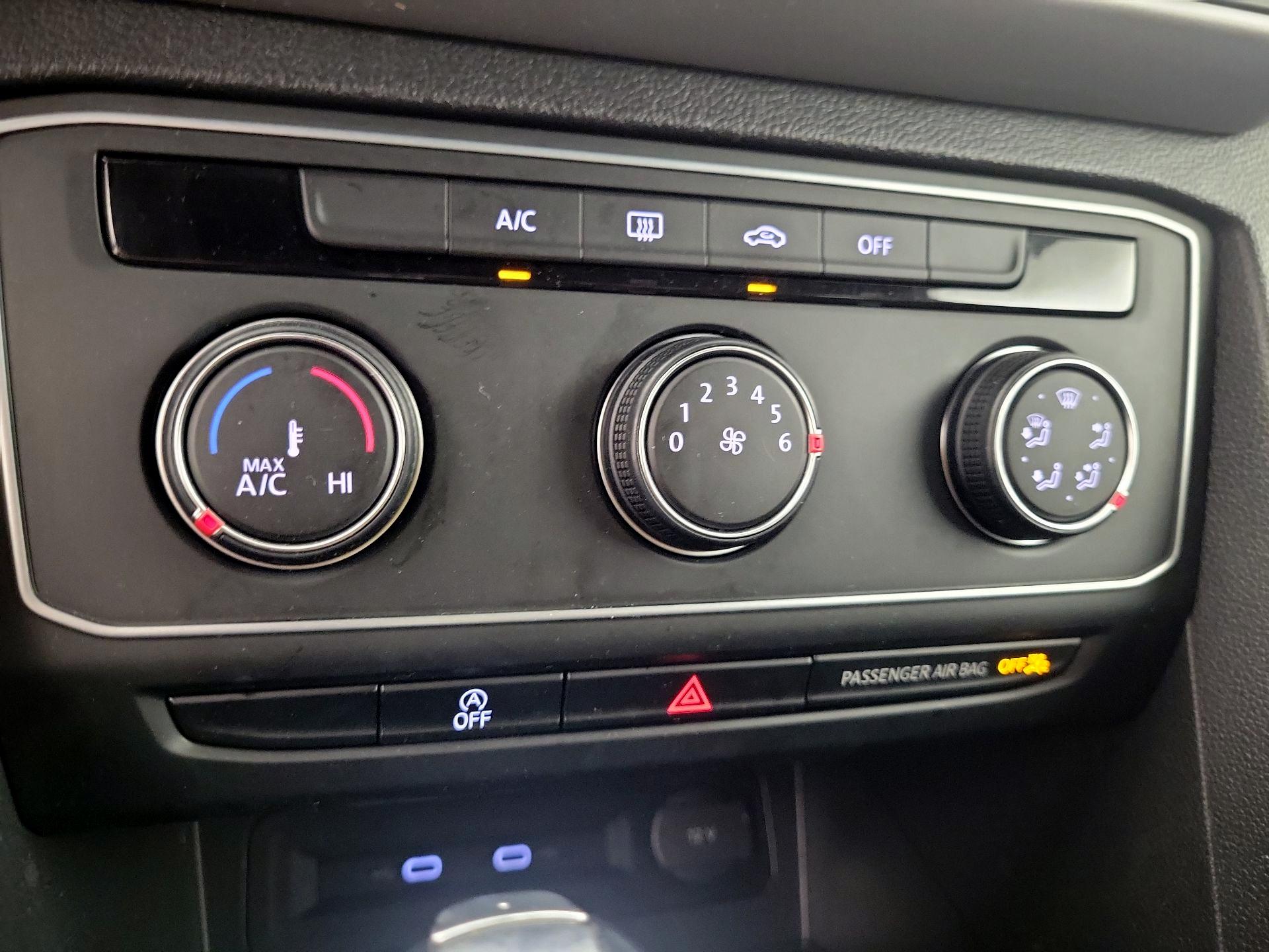 Thumbnail: 2020 Volkswagen Atlas - 16