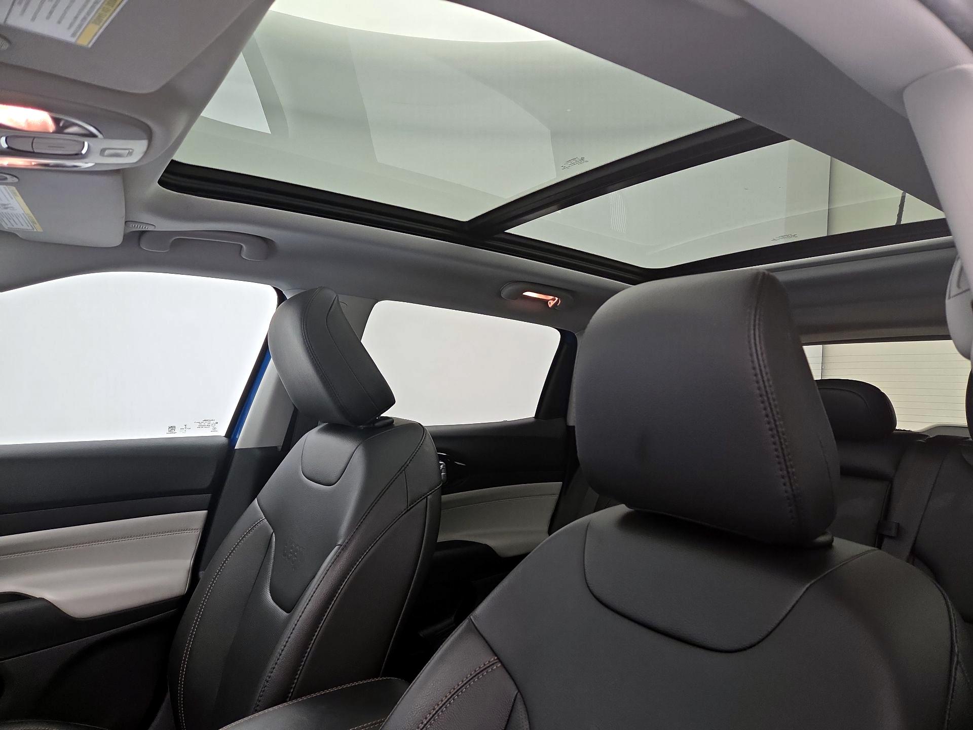 Thumbnail: 2022 Jeep Compass - 20