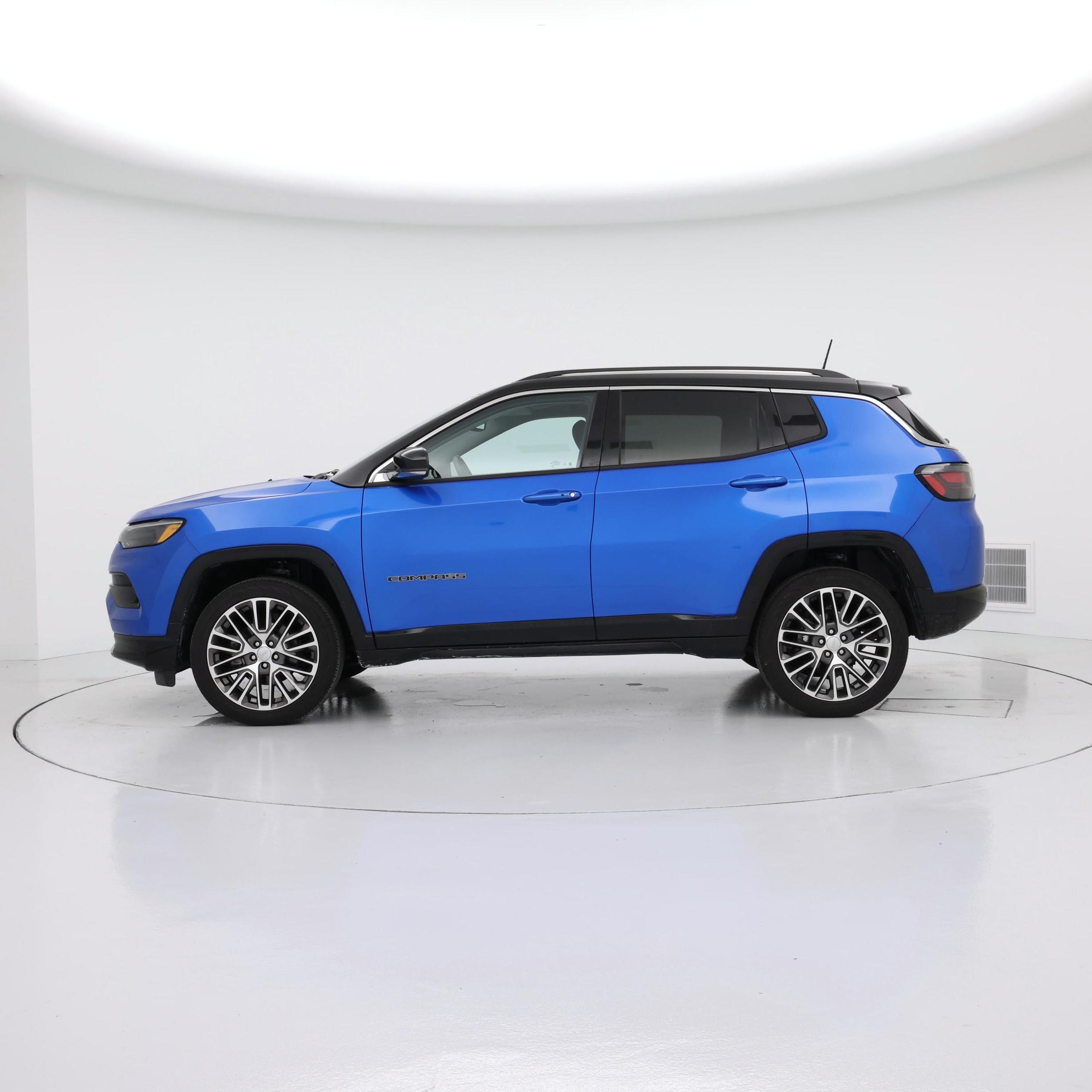 Thumbnail: 2022 Jeep Compass - 3