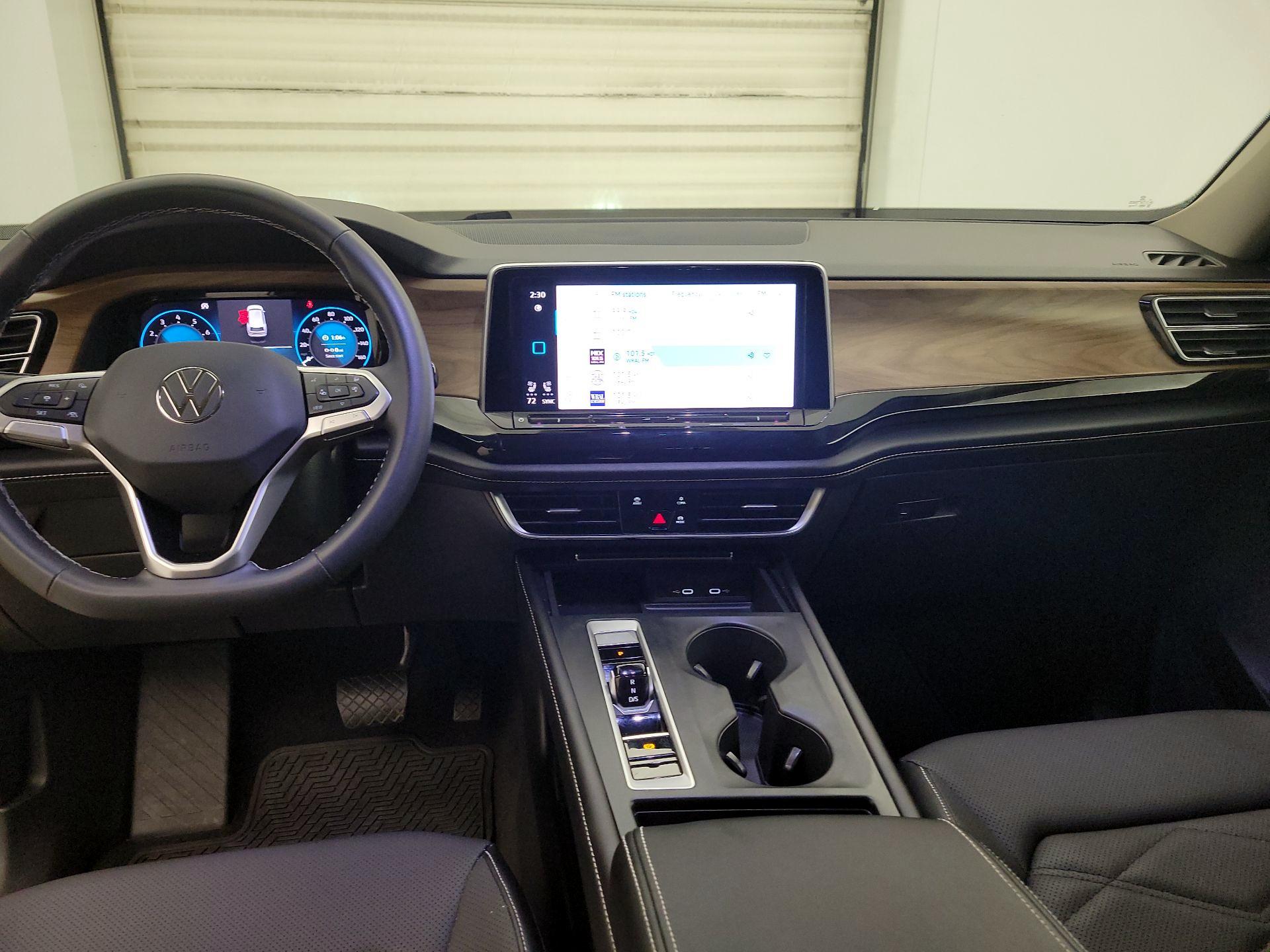 Thumbnail: 2024 Volkswagen Atlas - 9