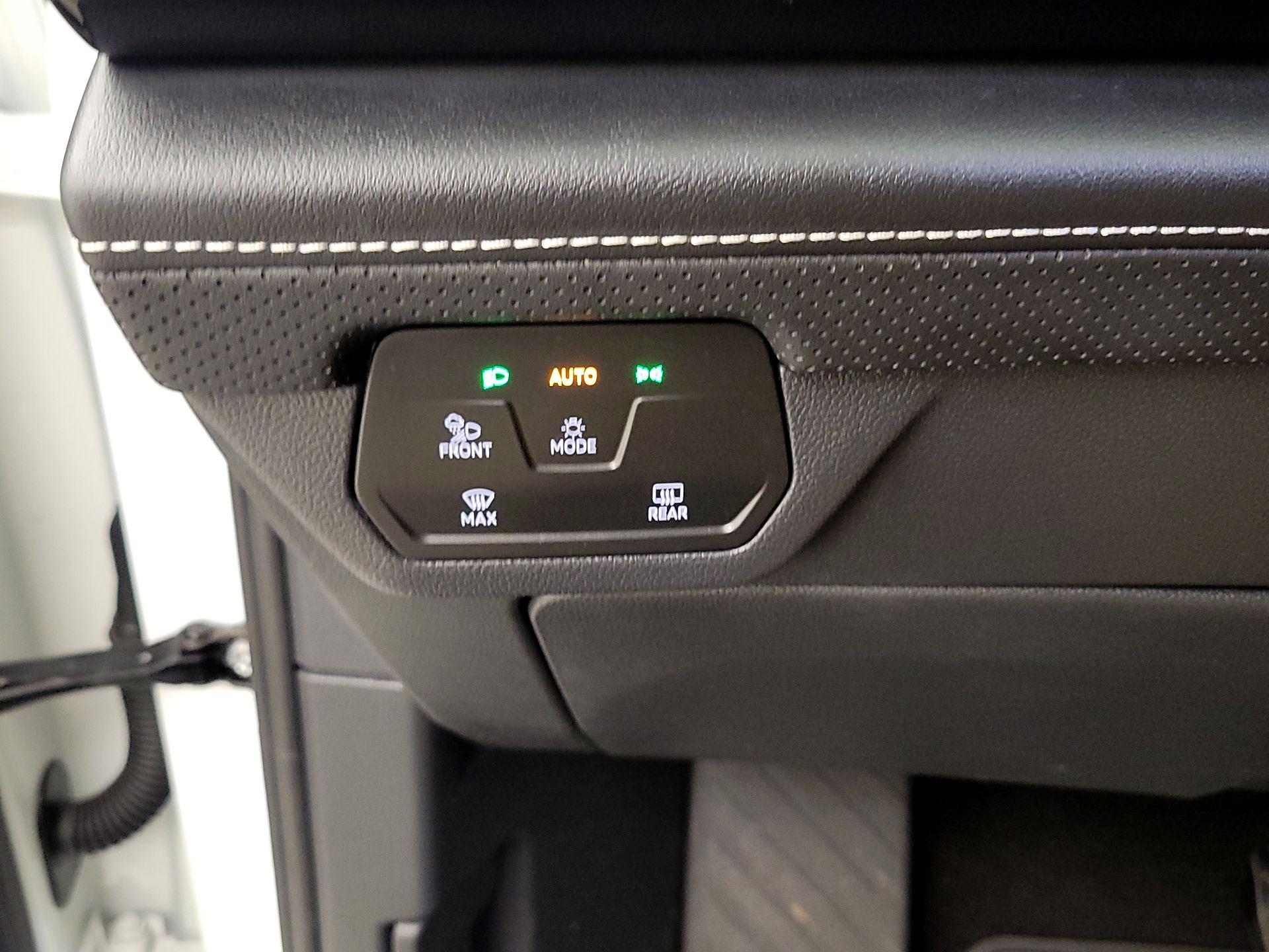 Thumbnail: 2024 Volkswagen Atlas - 13