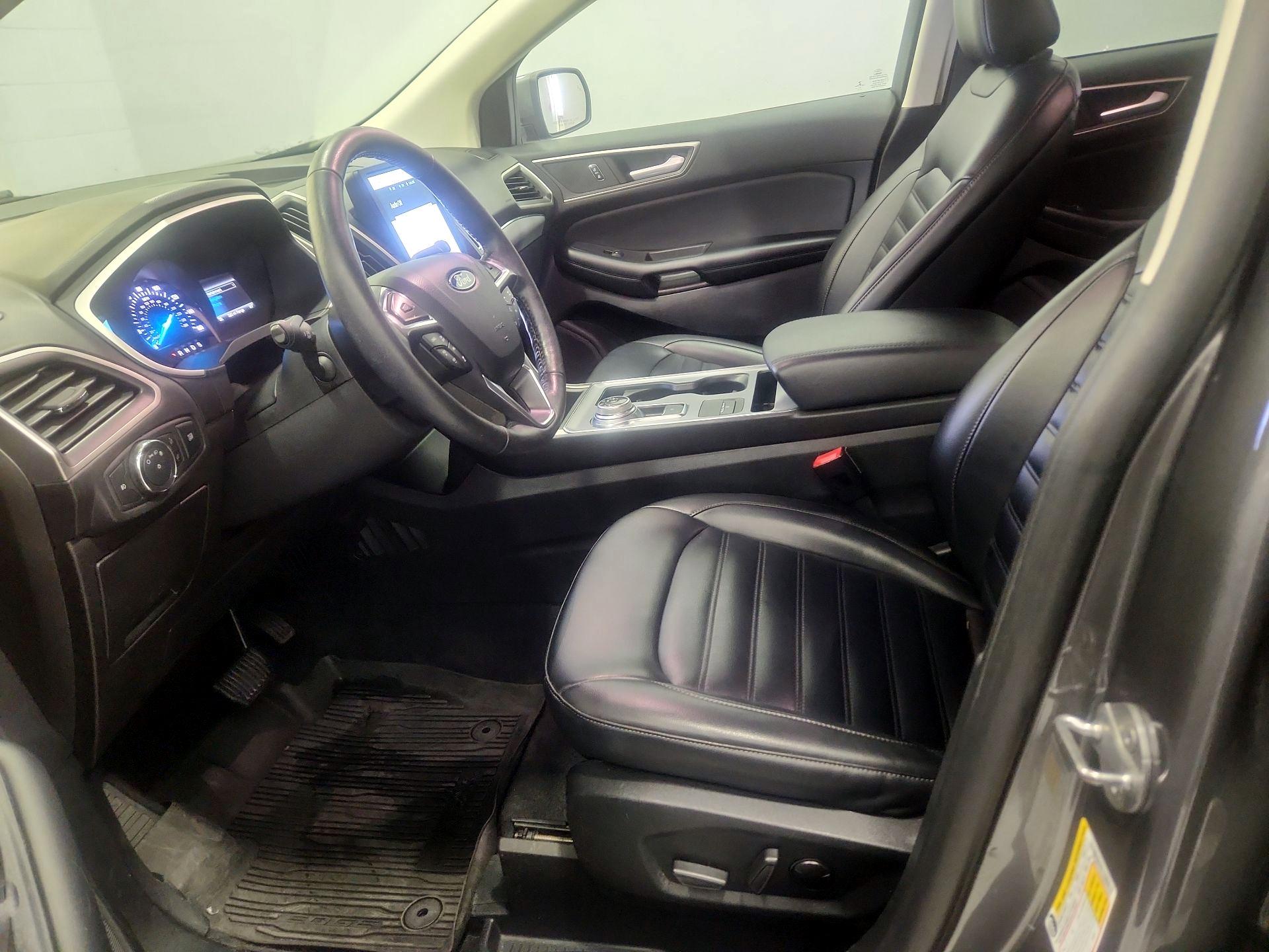 Thumbnail: 2021 Ford Edge - 11
