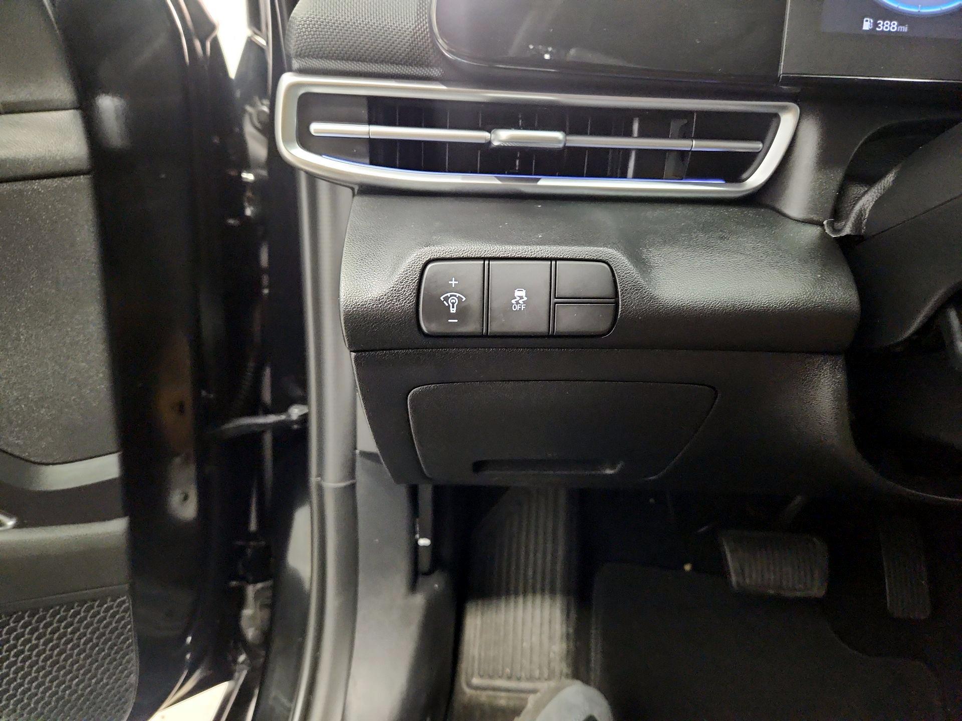 Thumbnail: 2024 Hyundai Elantra - 13