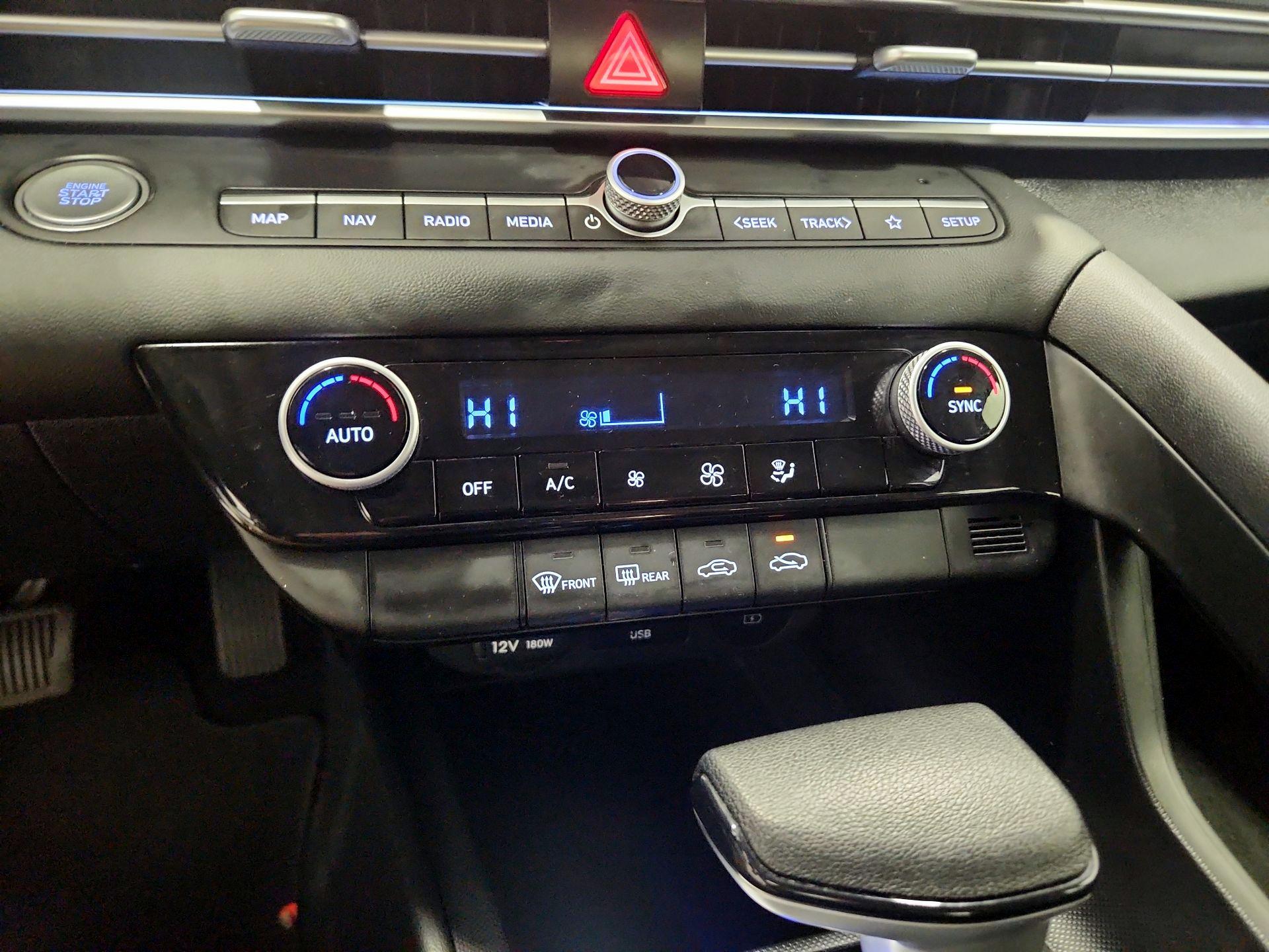 Thumbnail: 2024 Hyundai Elantra - 16