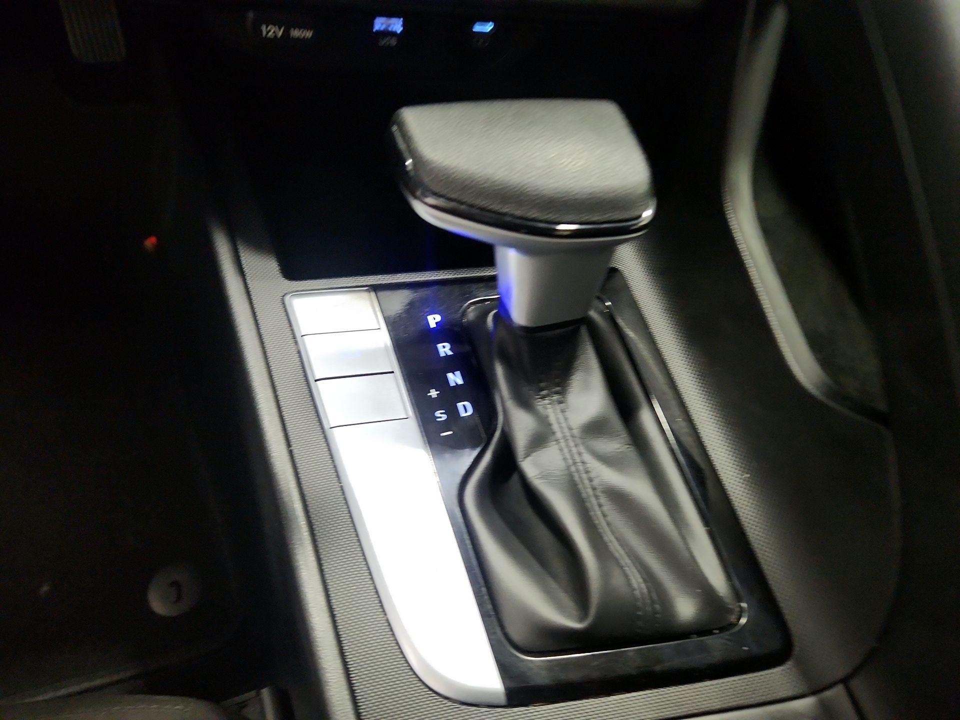 Thumbnail: 2024 Hyundai Elantra - 17