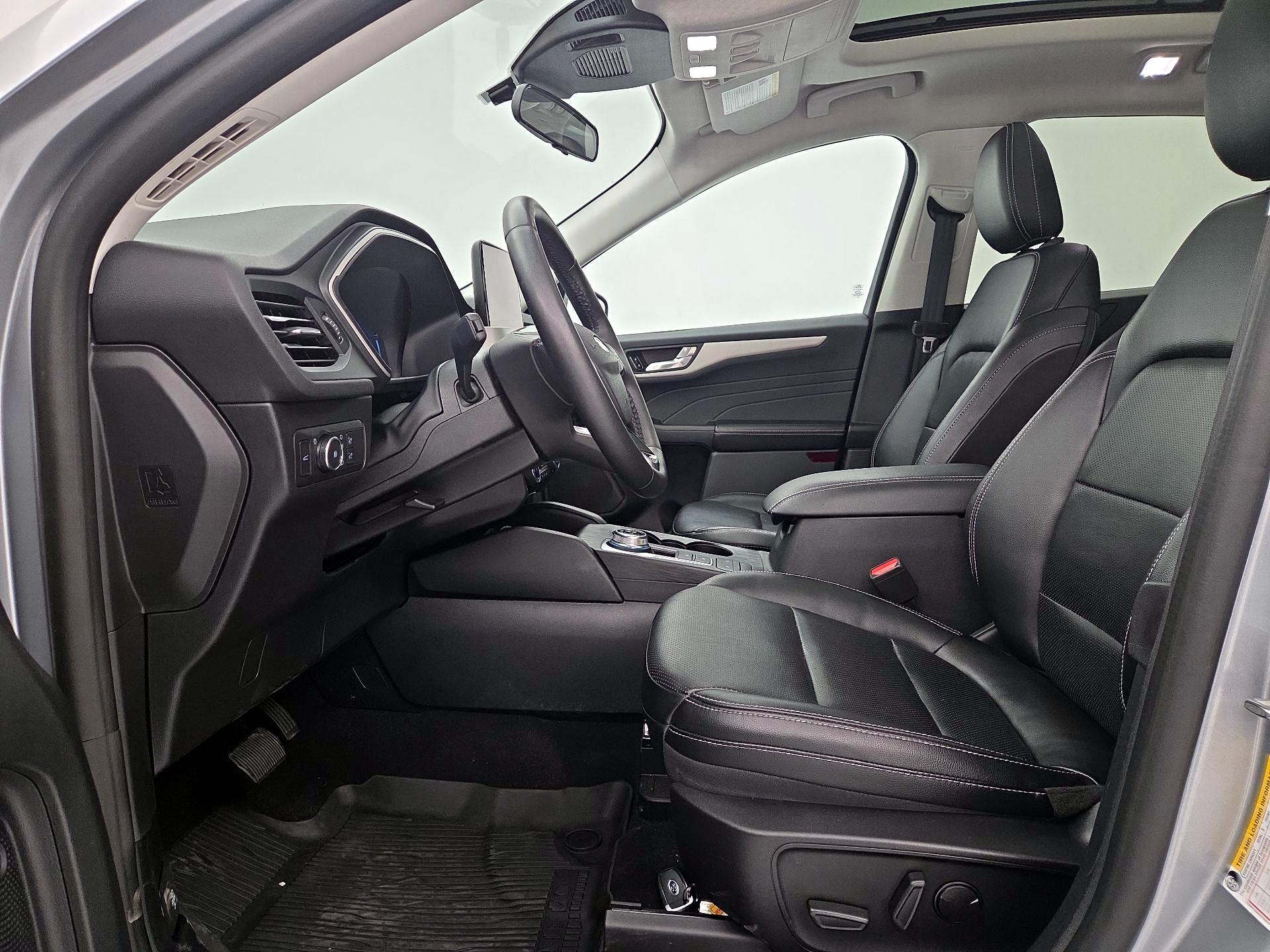 Thumbnail: 2022 Ford Escape - 11