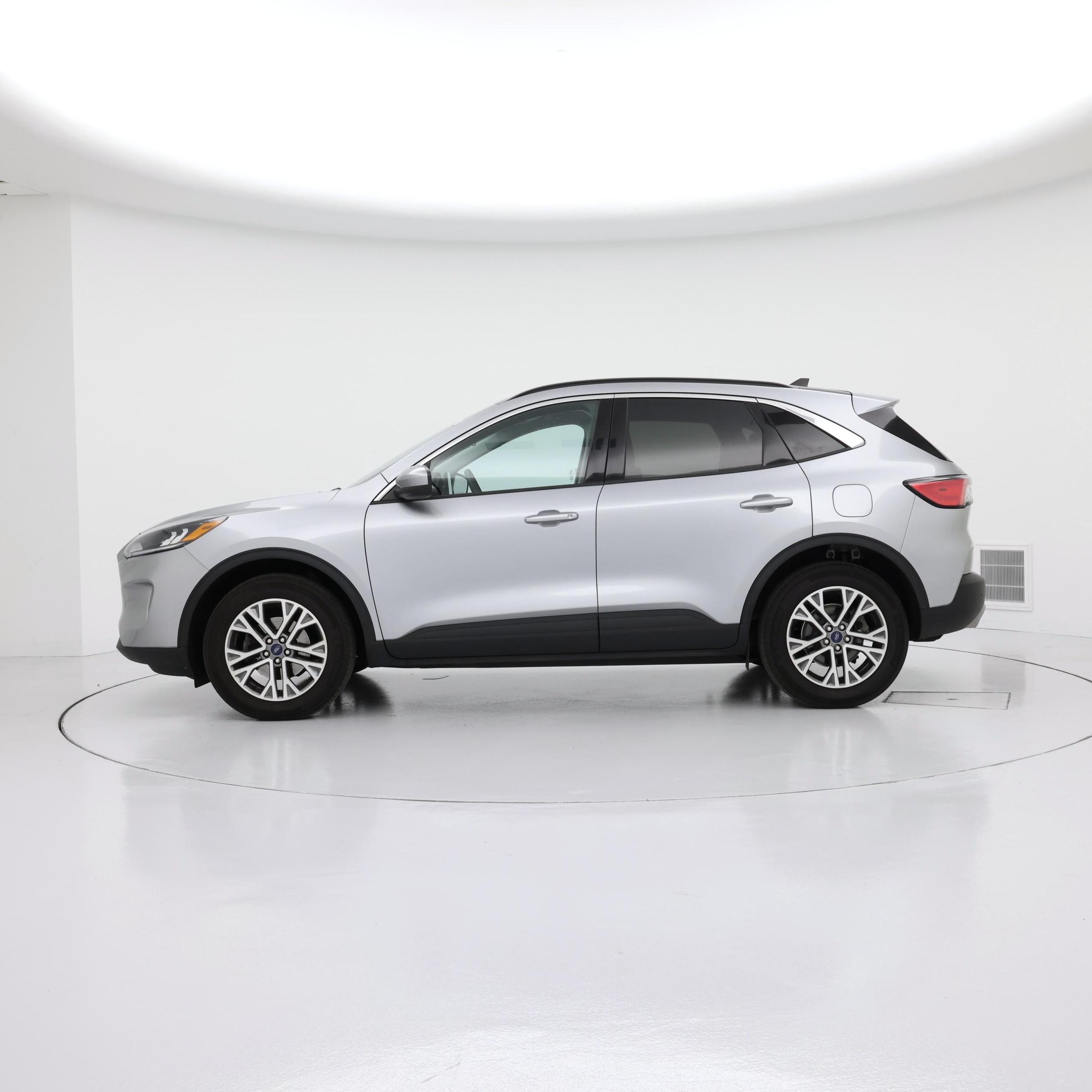 Thumbnail: 2022 Ford Escape - 3