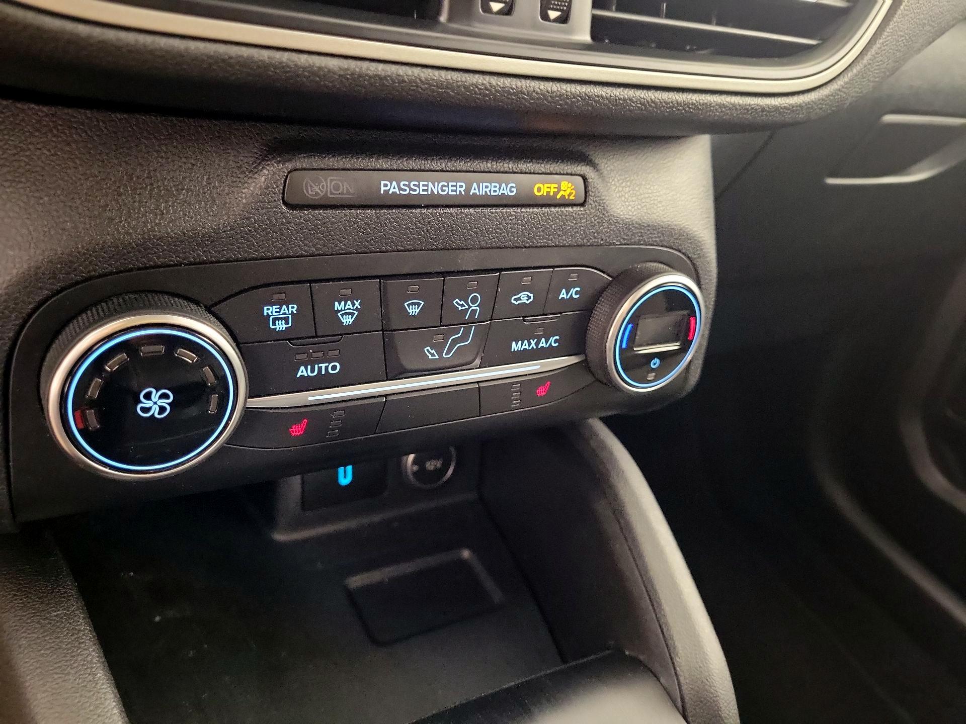 Thumbnail: 2020 Ford Escape - 16