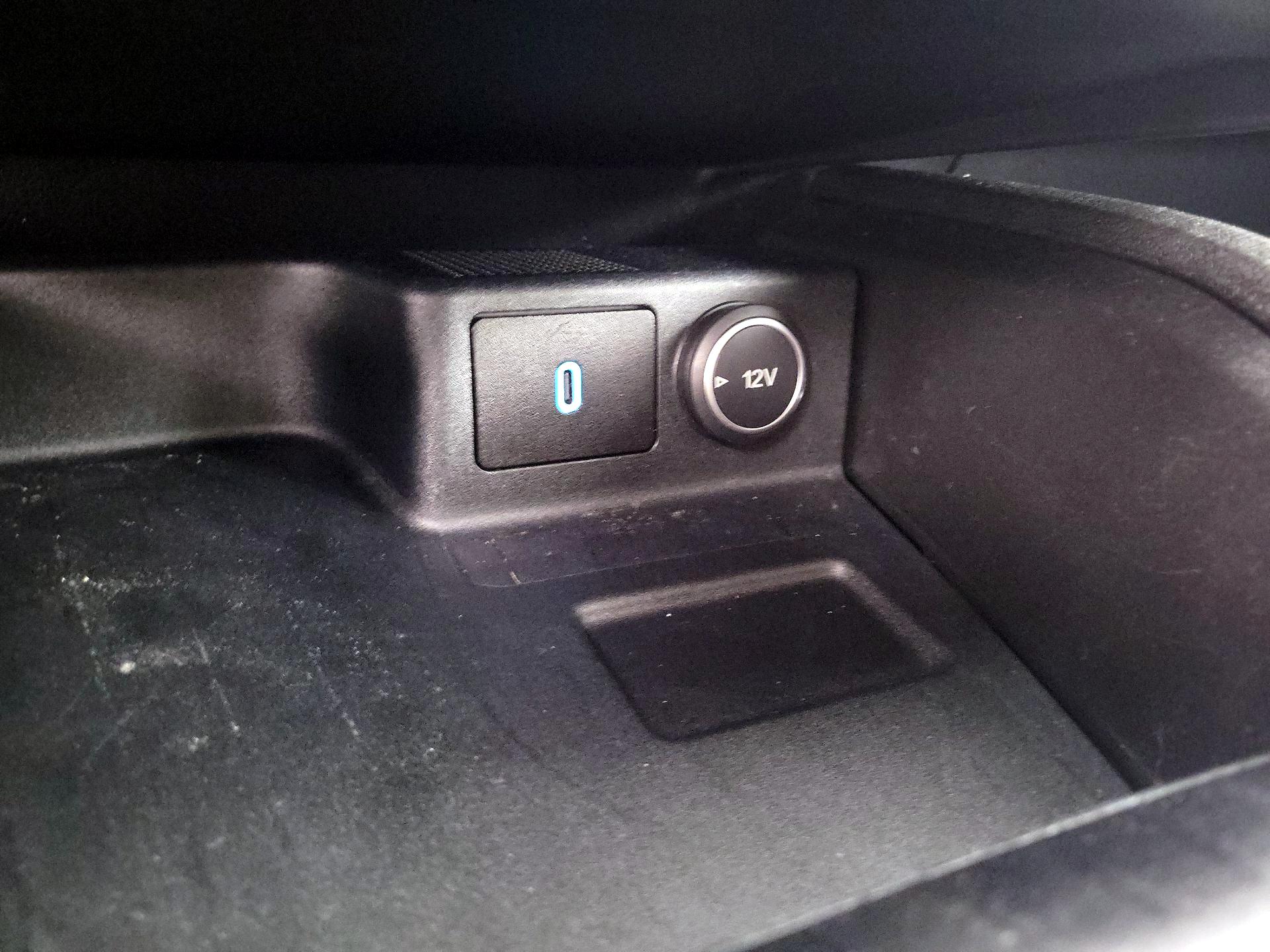 Thumbnail: 2020 Ford Escape - 18